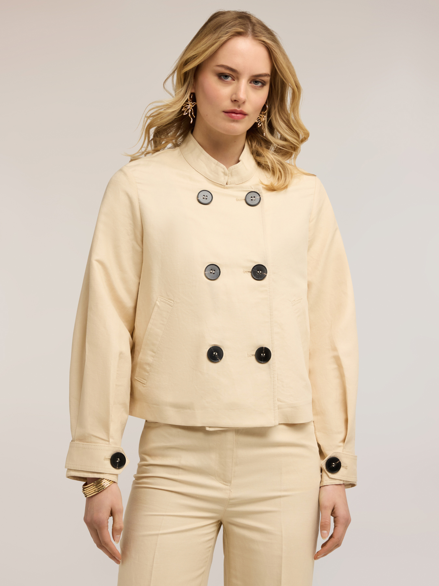 Veste croisée, MOTIVI
