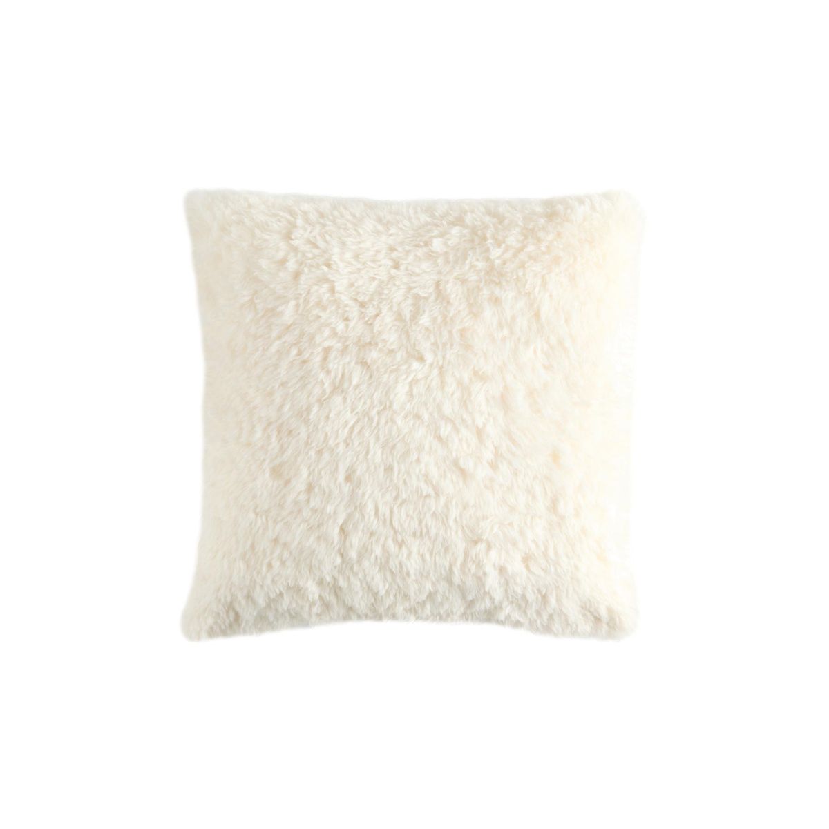 Coussin en imitation peau lainée, NEXT