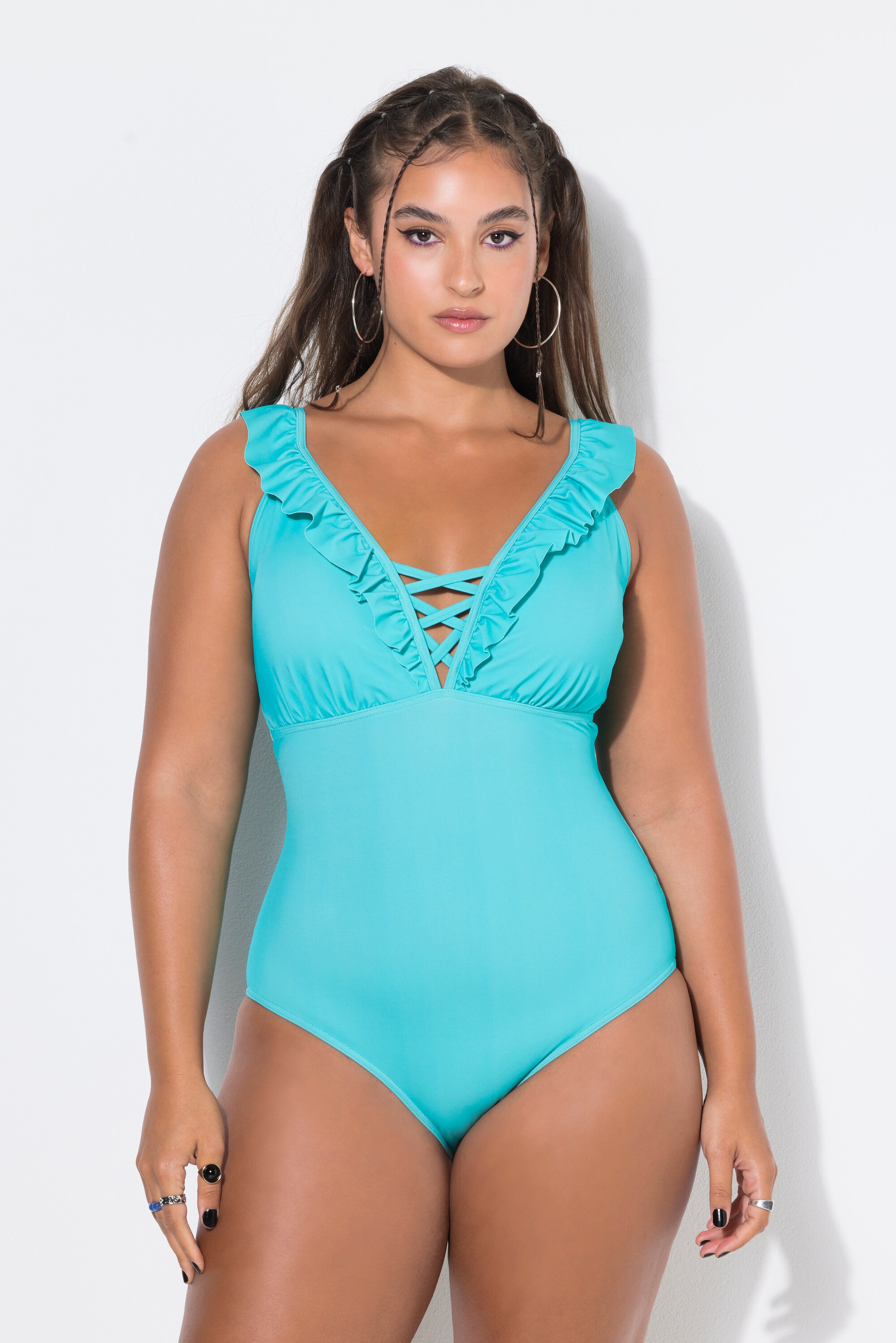 Maillot de bain à bonnets souples et volants, STUDIO UNTOLD