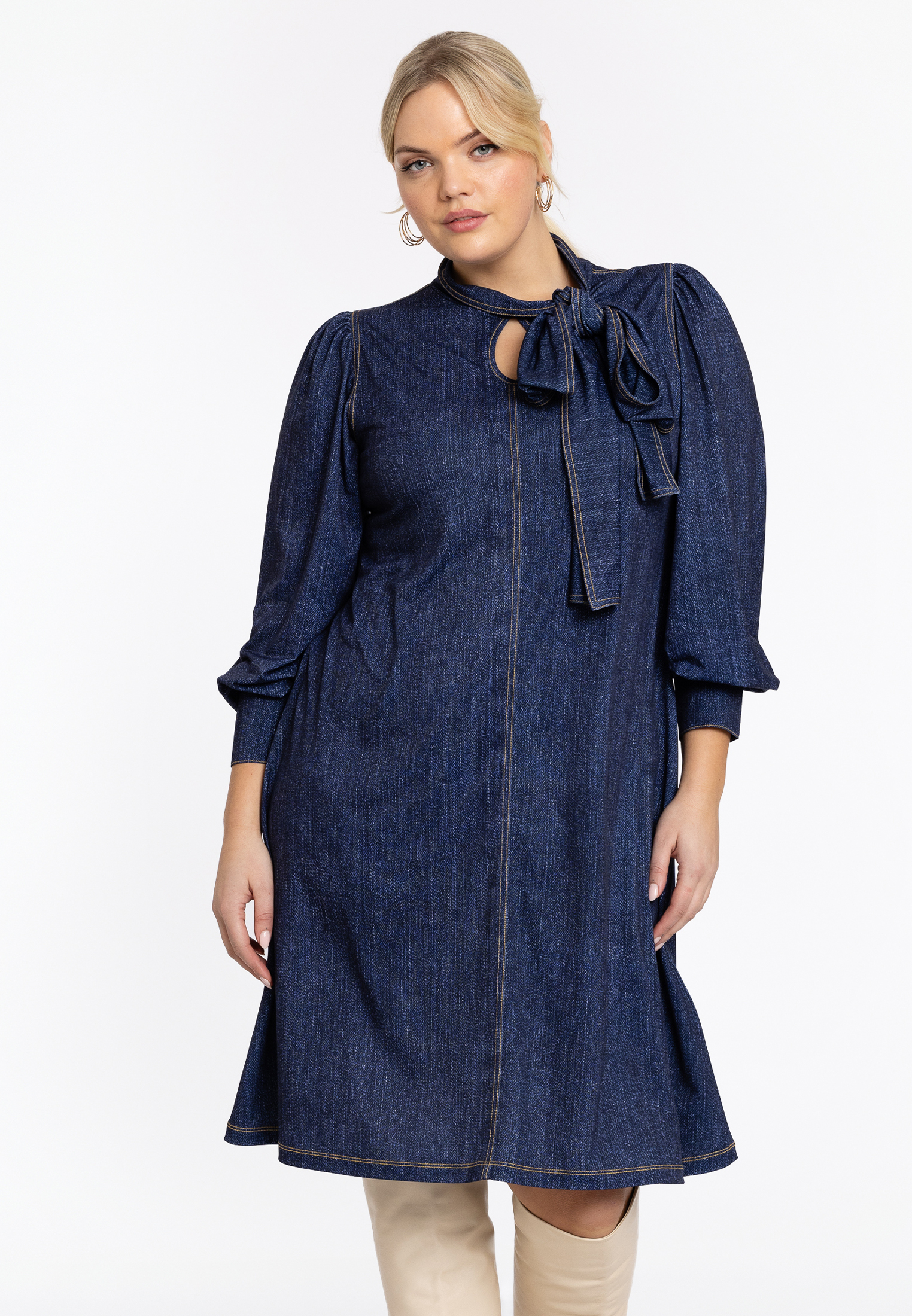 Robe avec nœud, YOEK