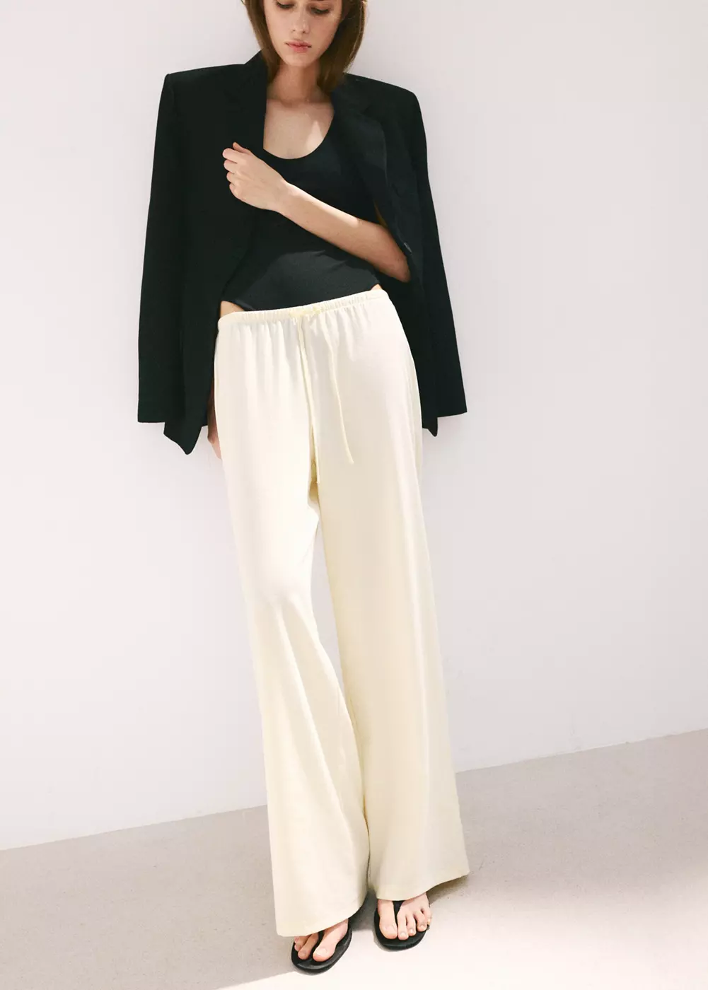 Pantalon droit taille normale, MANGO