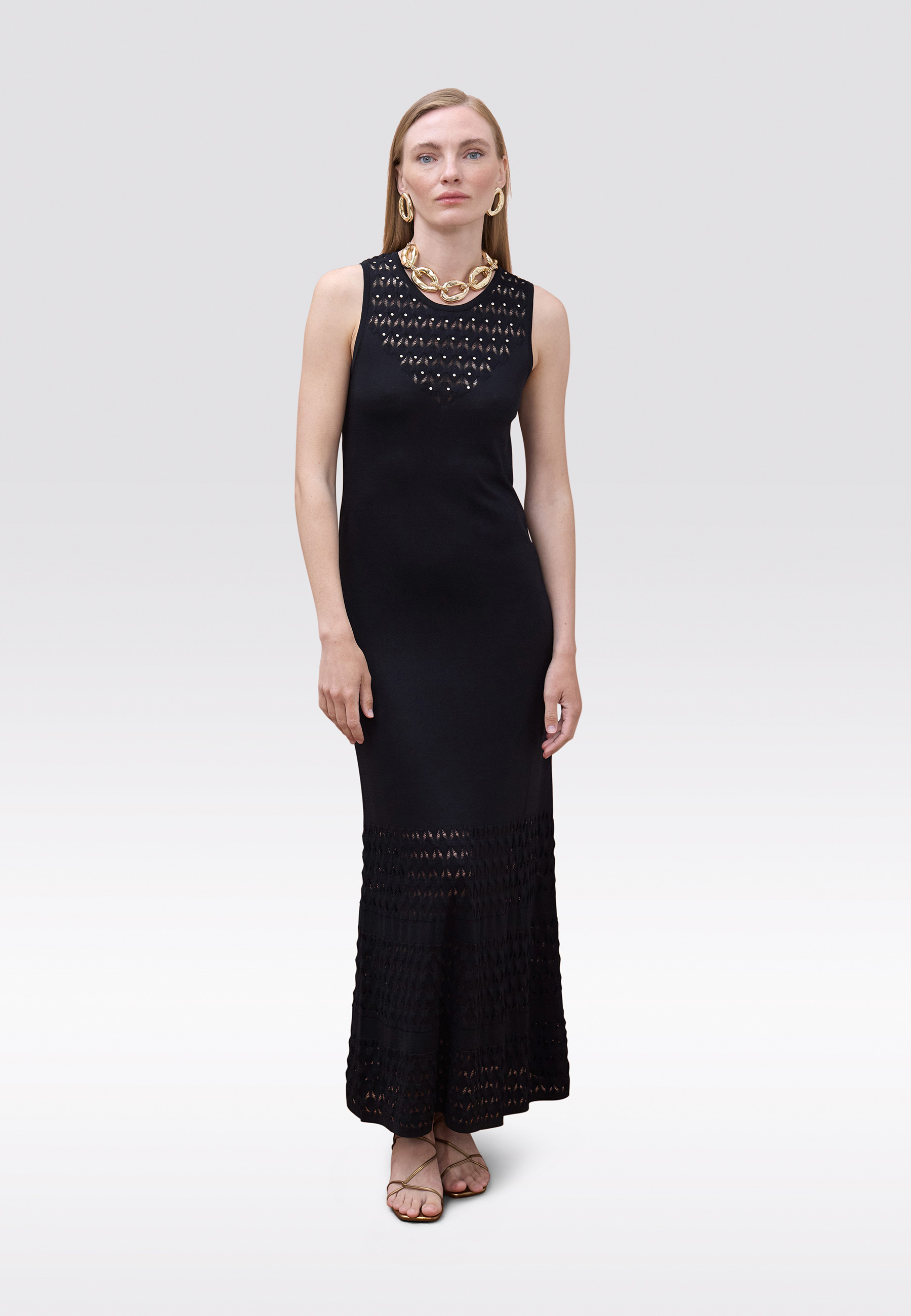 Robe longue à encolure ornée, LOLA CASADEMUNT