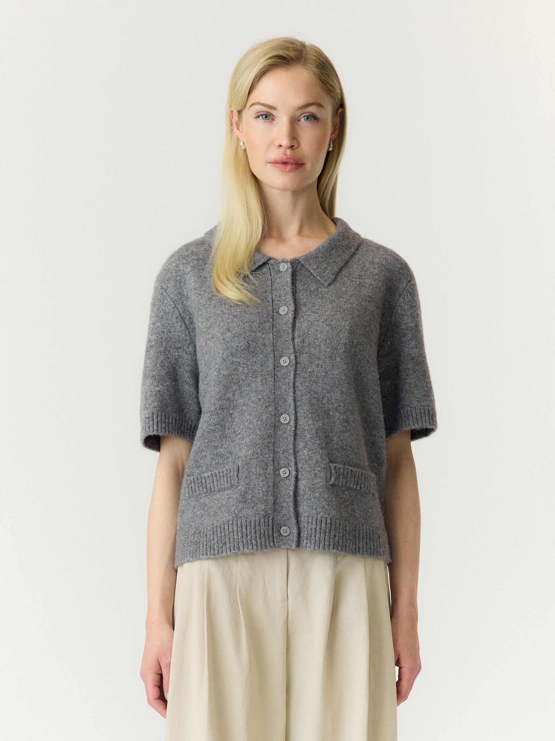 Cardigan, YAS