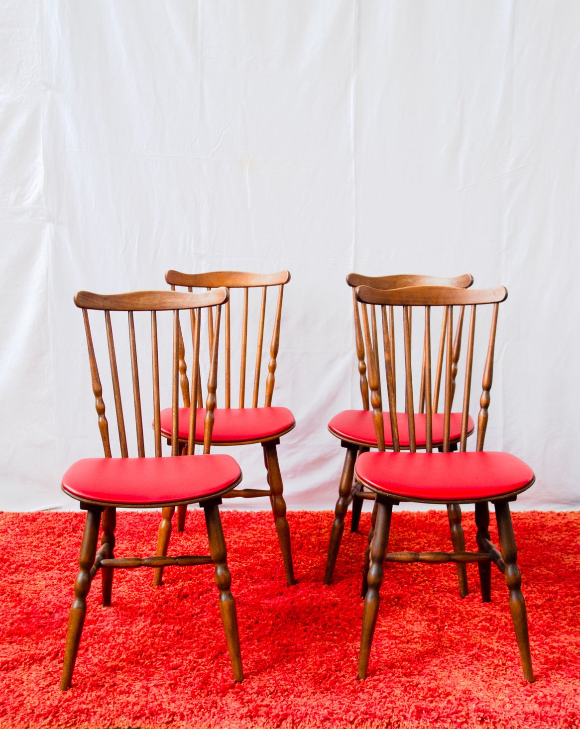 Lot de 4 chaises en bois et skaï Claude N°1737 - Bon état, DEBONGOUT