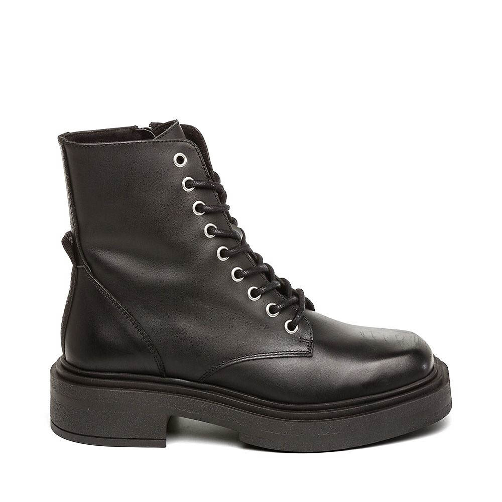 Chiney Leather Ankle Boots, STEVE MADDEN