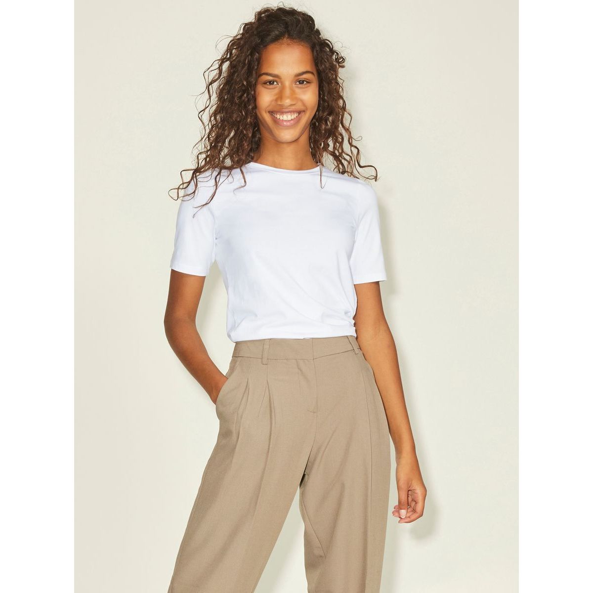 T-Shirt Donna JJXX Jxevelin SS Stretch Pima Tee Noos – Maglia Basic In Pima, Morbida E Confortevole, Marchio Danese Jack & Jones - 3