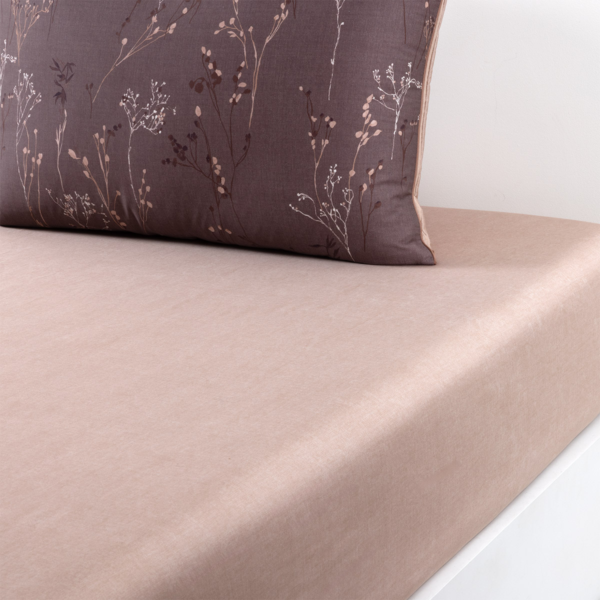 Drap housse en satin de coton marron, WILD MILLET, BOSS HOME