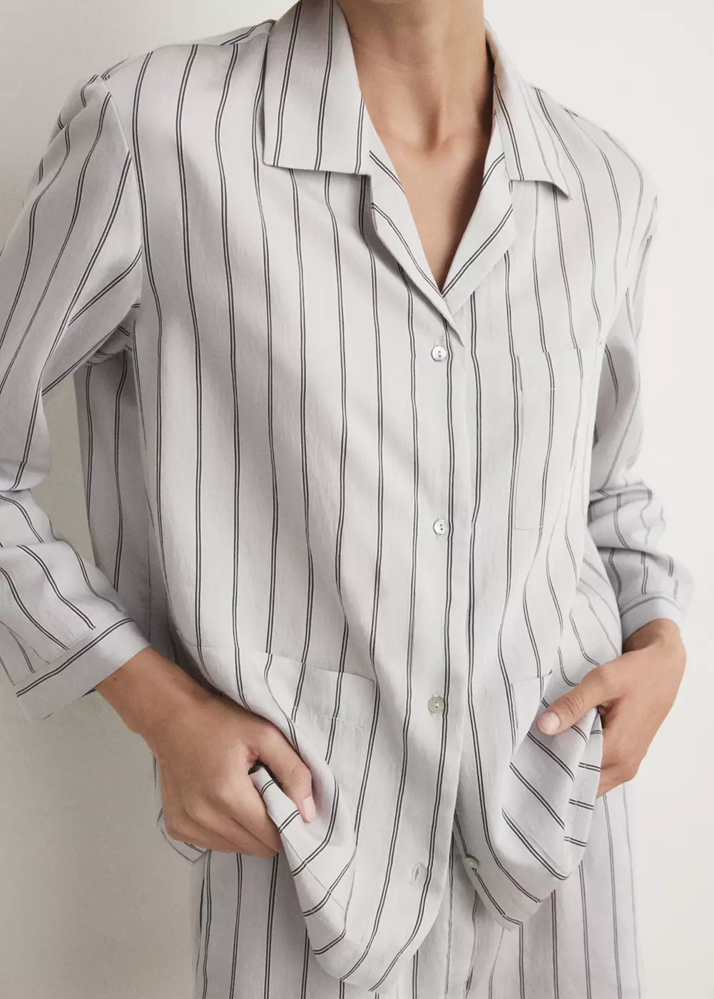 Chemise de pyjama à rayures avec poche avant, MANGO
