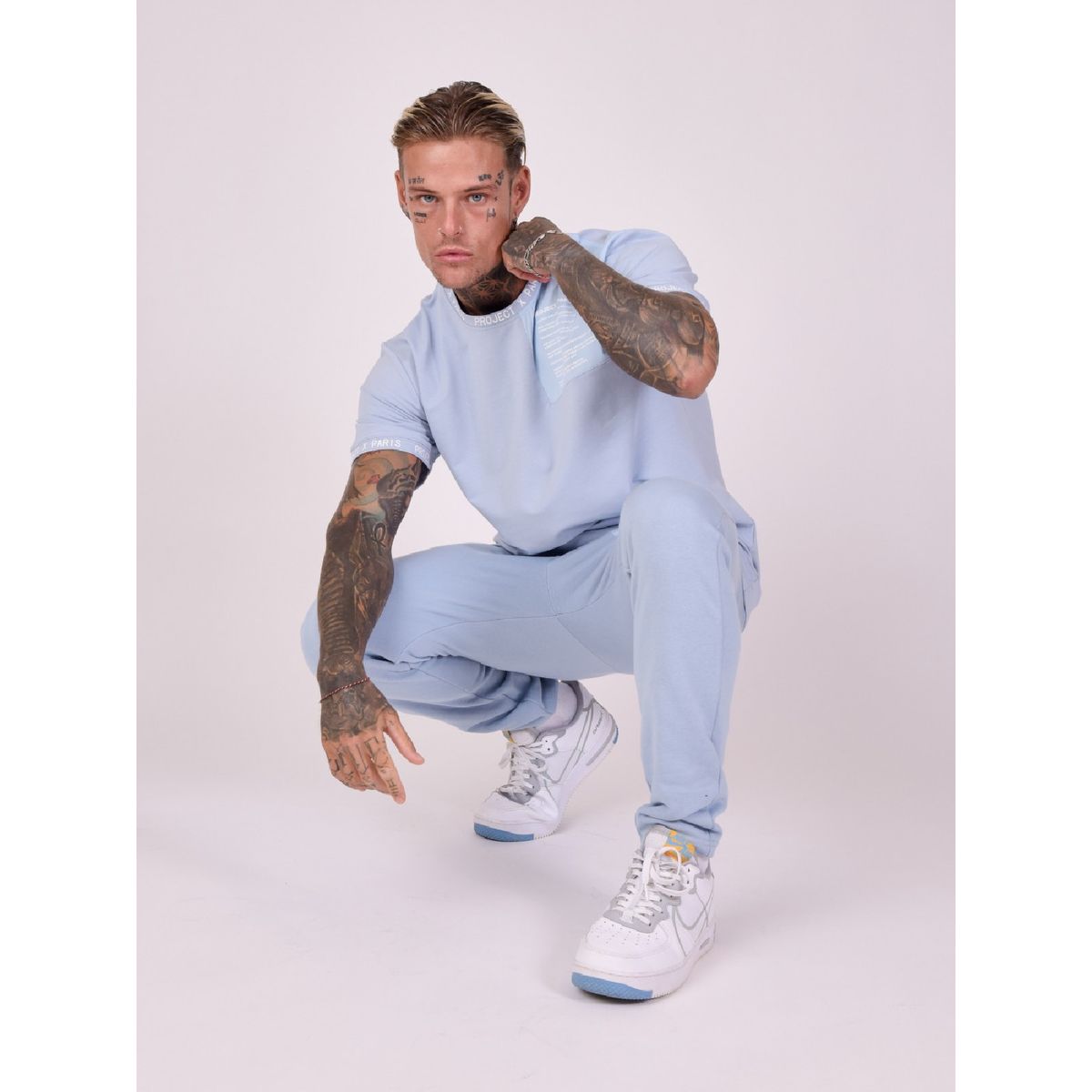 Ensemble jogging bleu discount ciel