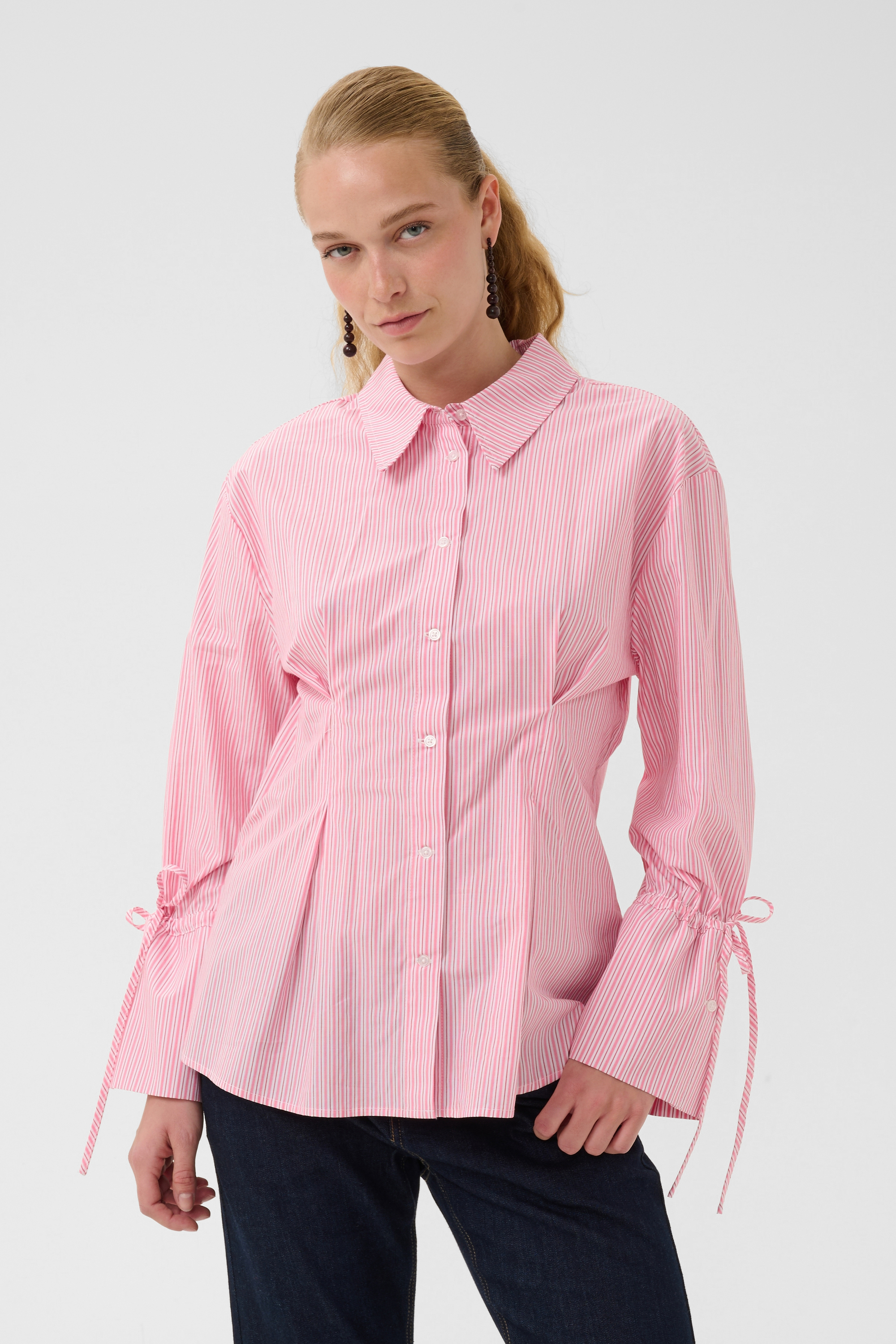 Chemise à manches longues, CULTURE