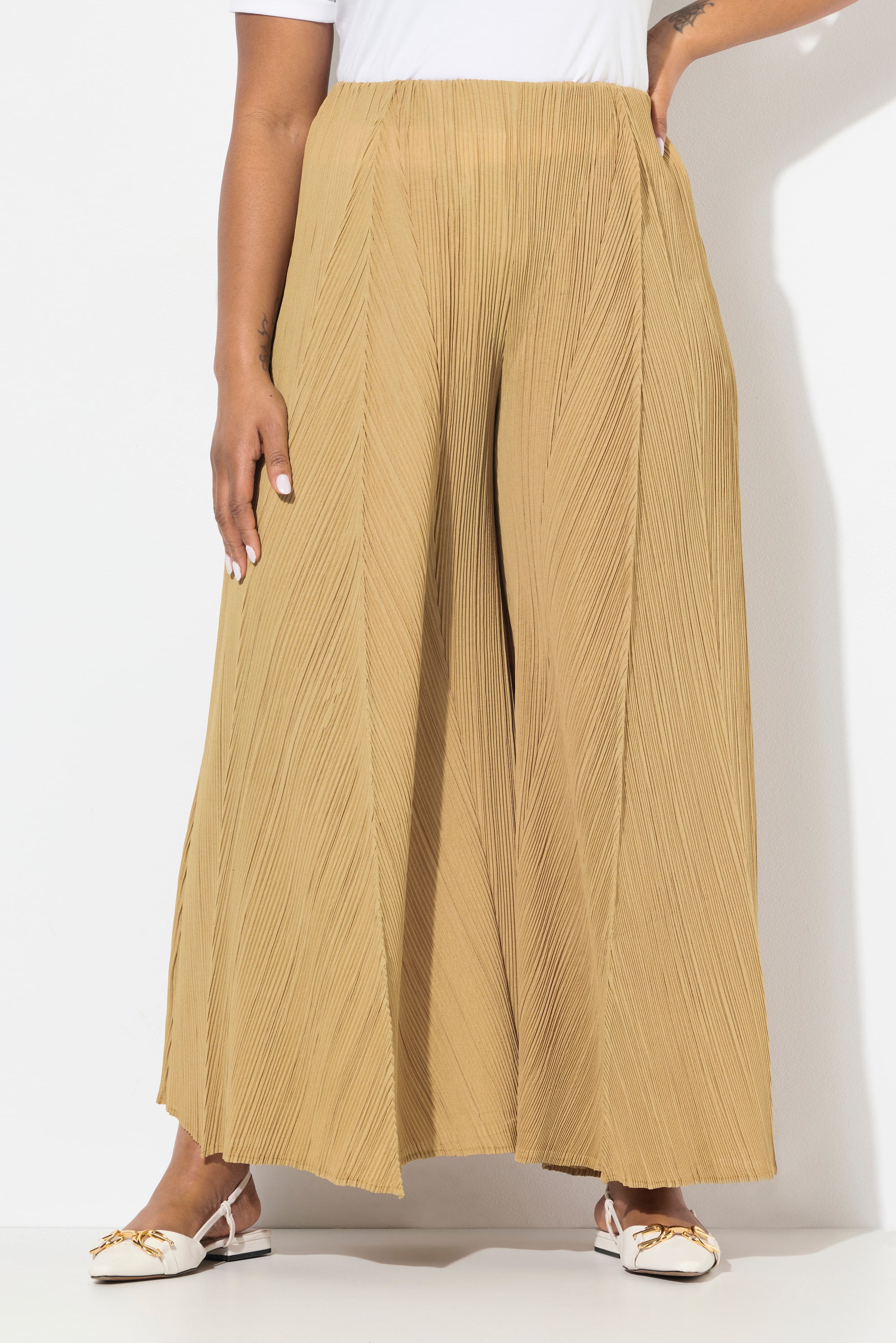 Pantalon plissé. Jambe large, ULLA POPKEN