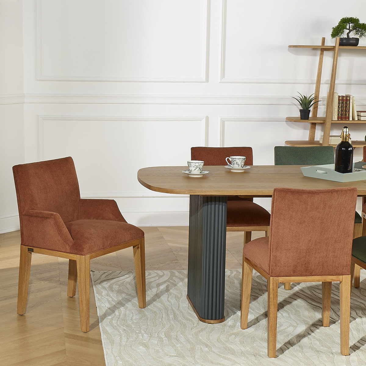 Fauteuil de table style contemporain en chêne et velours côtelé LOLITA, ROBIN DES BOIS