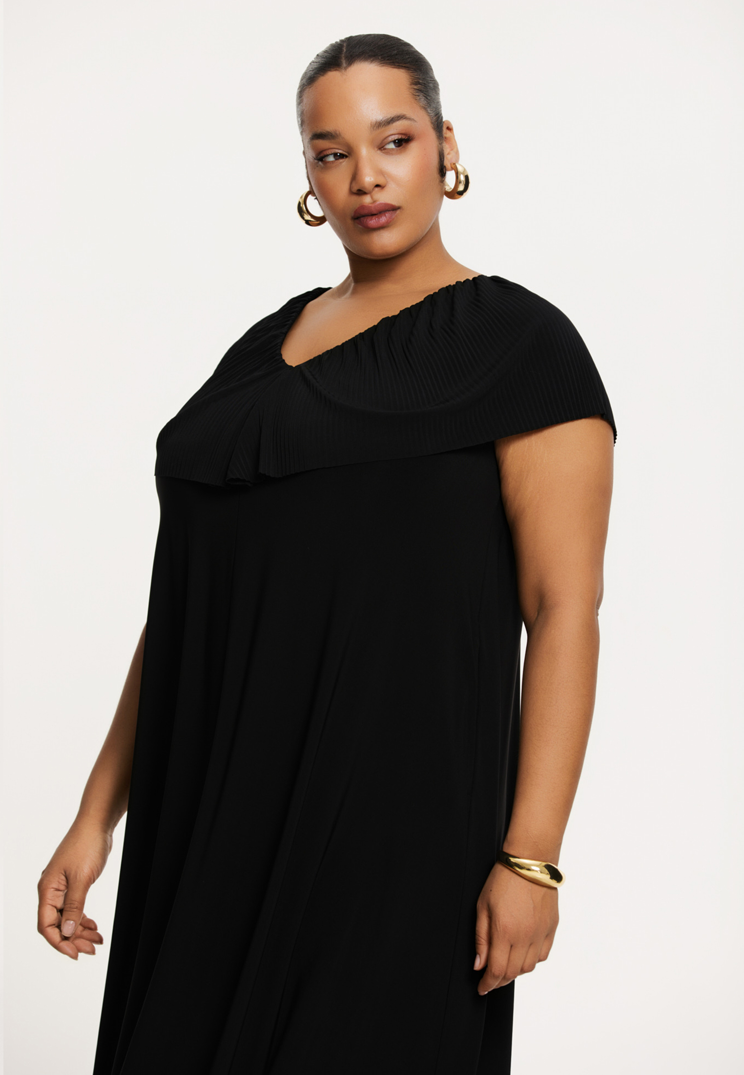 Robe plissée, YOEK