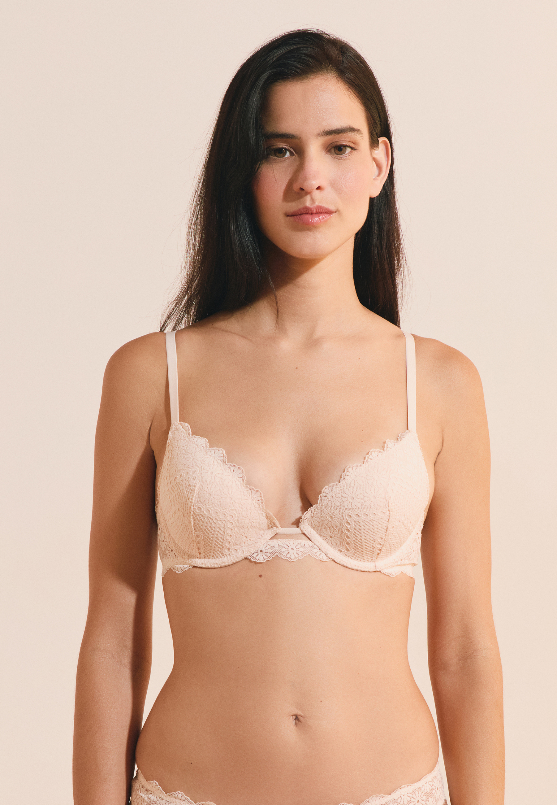 Soutien-gorge N.2 - Le push-up plongeant en dentelle ECLIPSE, ETAM