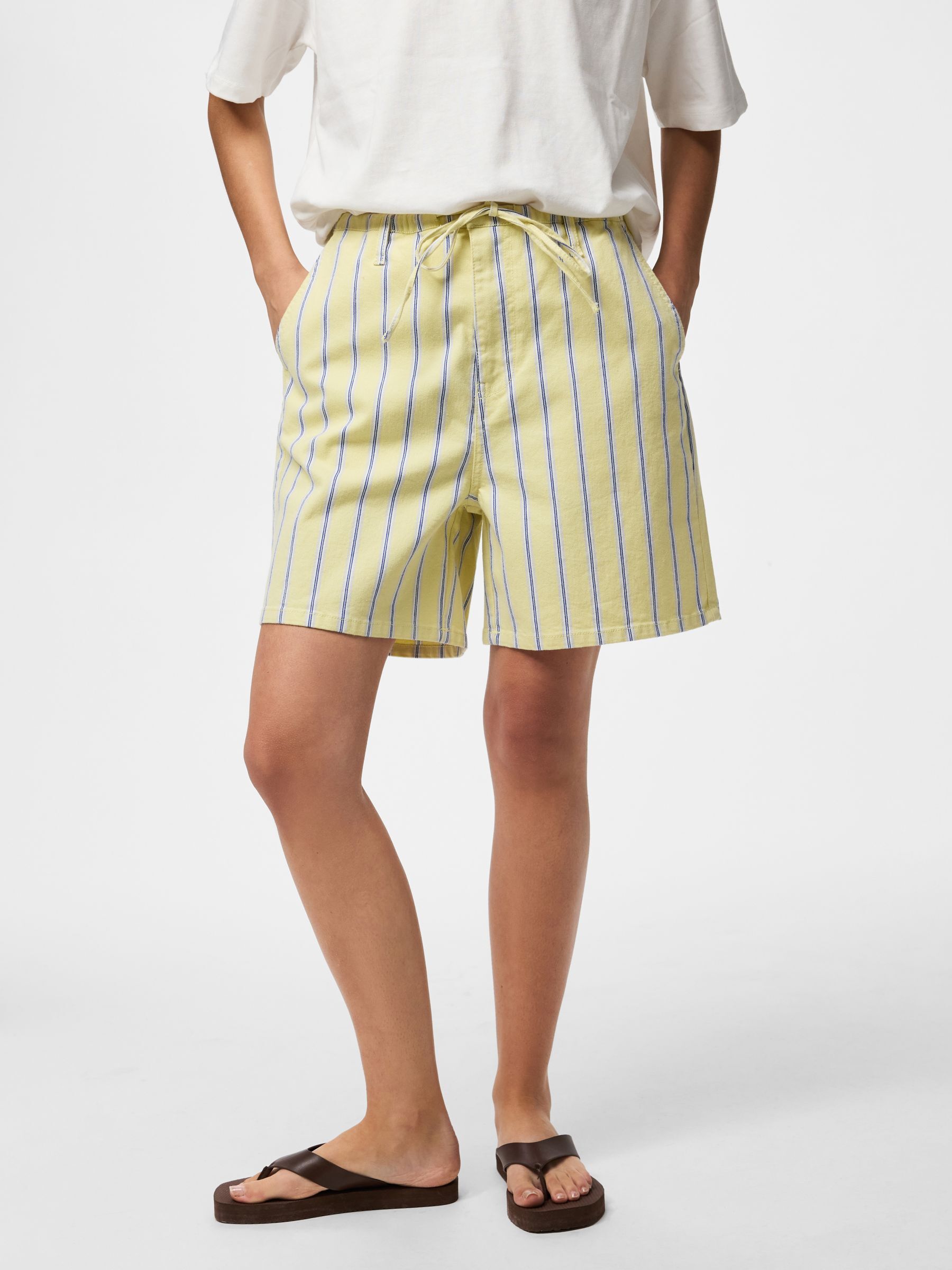 Shorts En Jean, PIECES