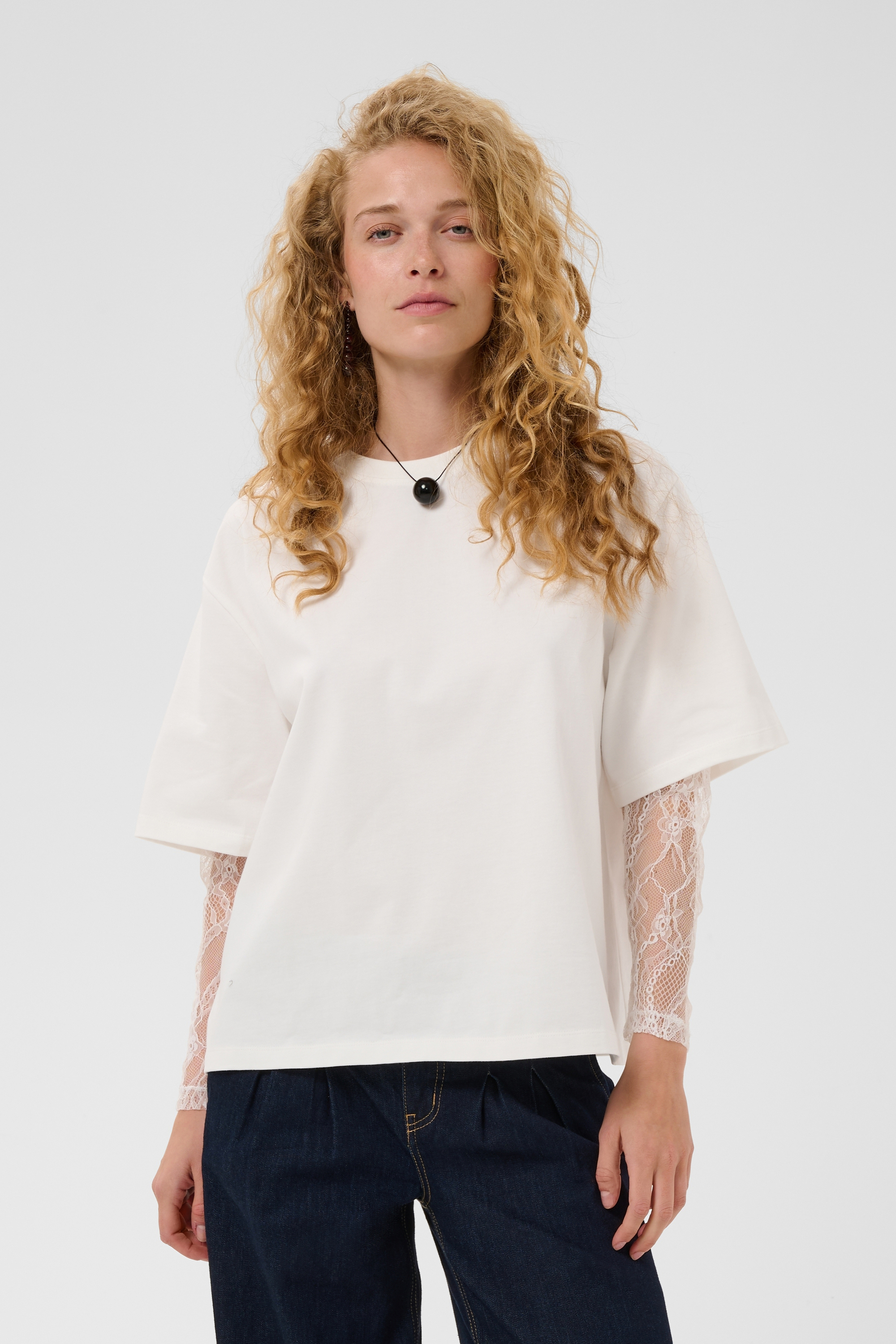T-shirt, CULTURE