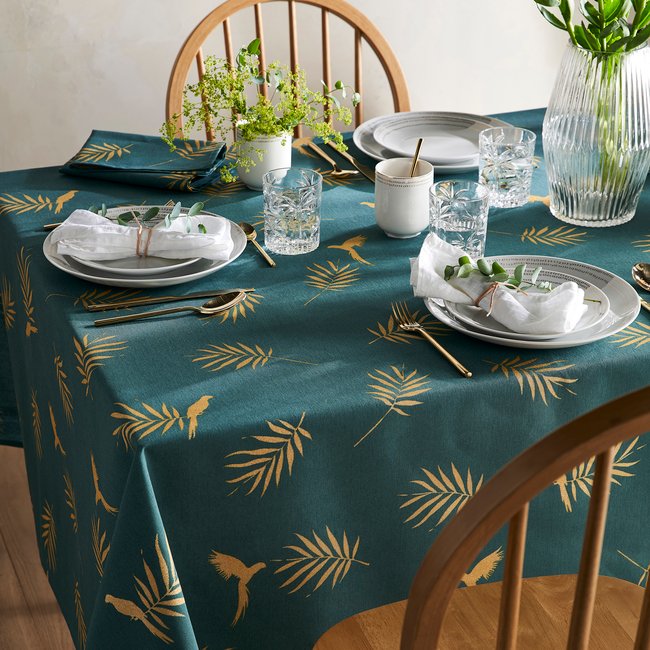 Bedruckte Tischdecke Cancun mit Fleckenschutz-Behandlung grün/goldfarben <span itemprop=