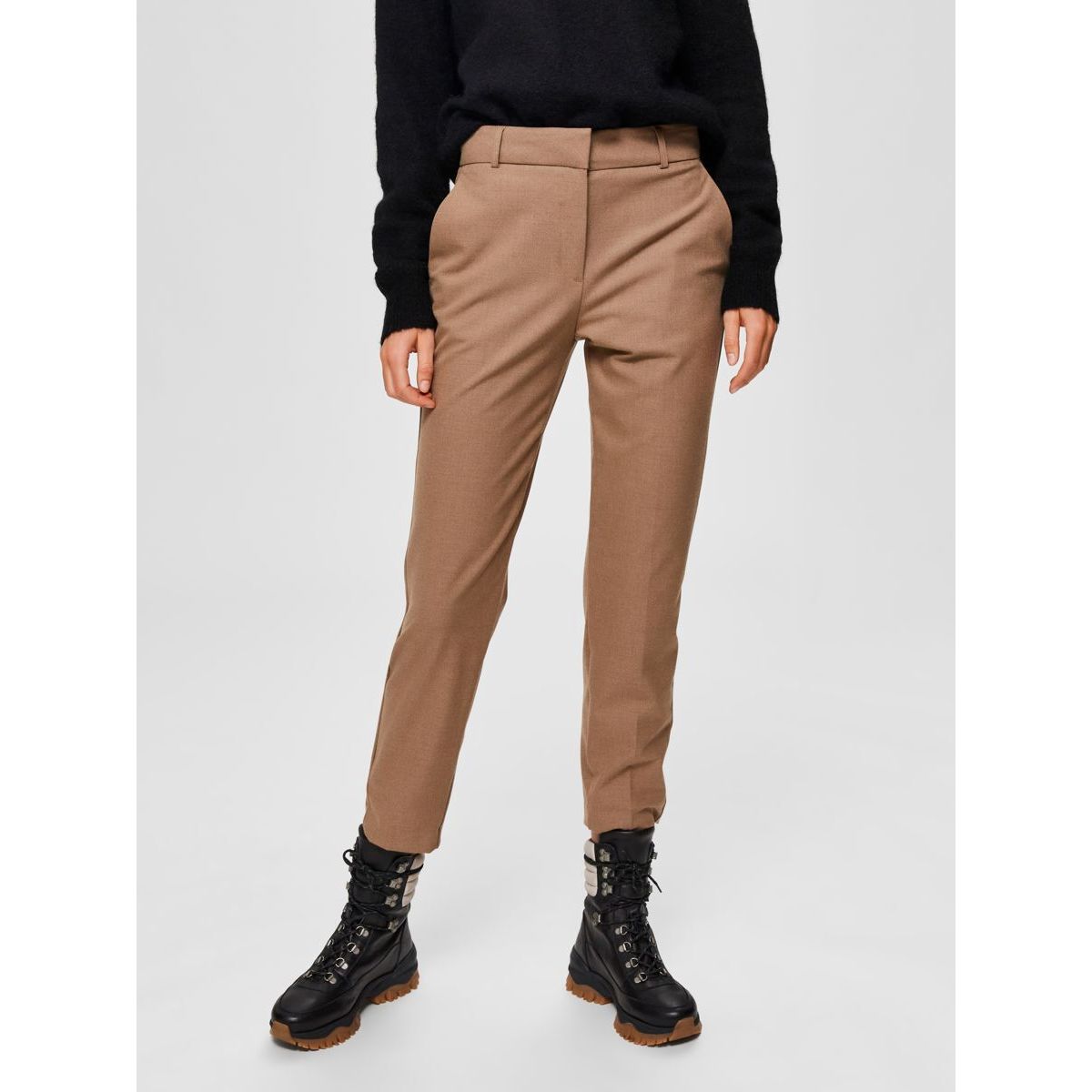 Pantalon raccourci beige camel Selected Femme | La Redoute