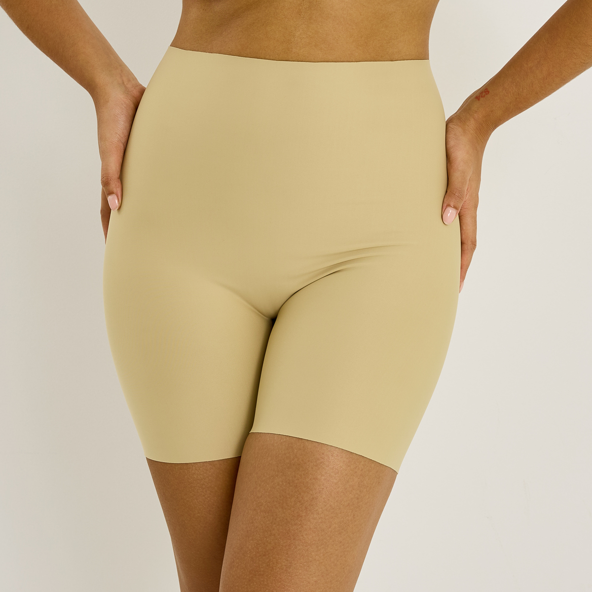 Shorty gainant, GRAIN DE MALICE