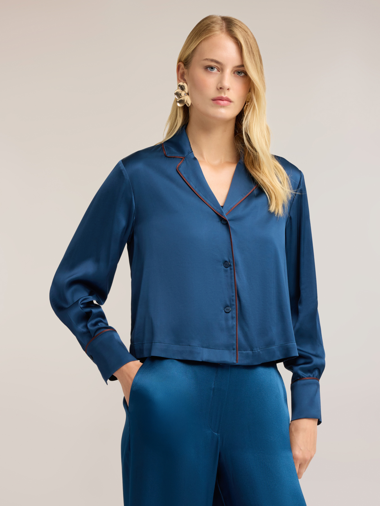 Chemise courte avec détails contrastants, MOTIVI