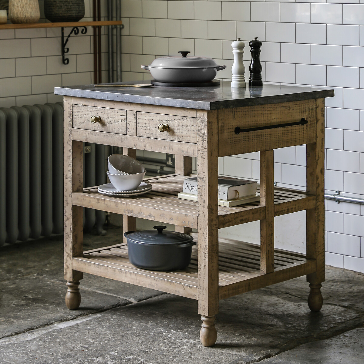 Vinton Stone and American Pine Farmhouse Butchers Block, ÉDITÉ