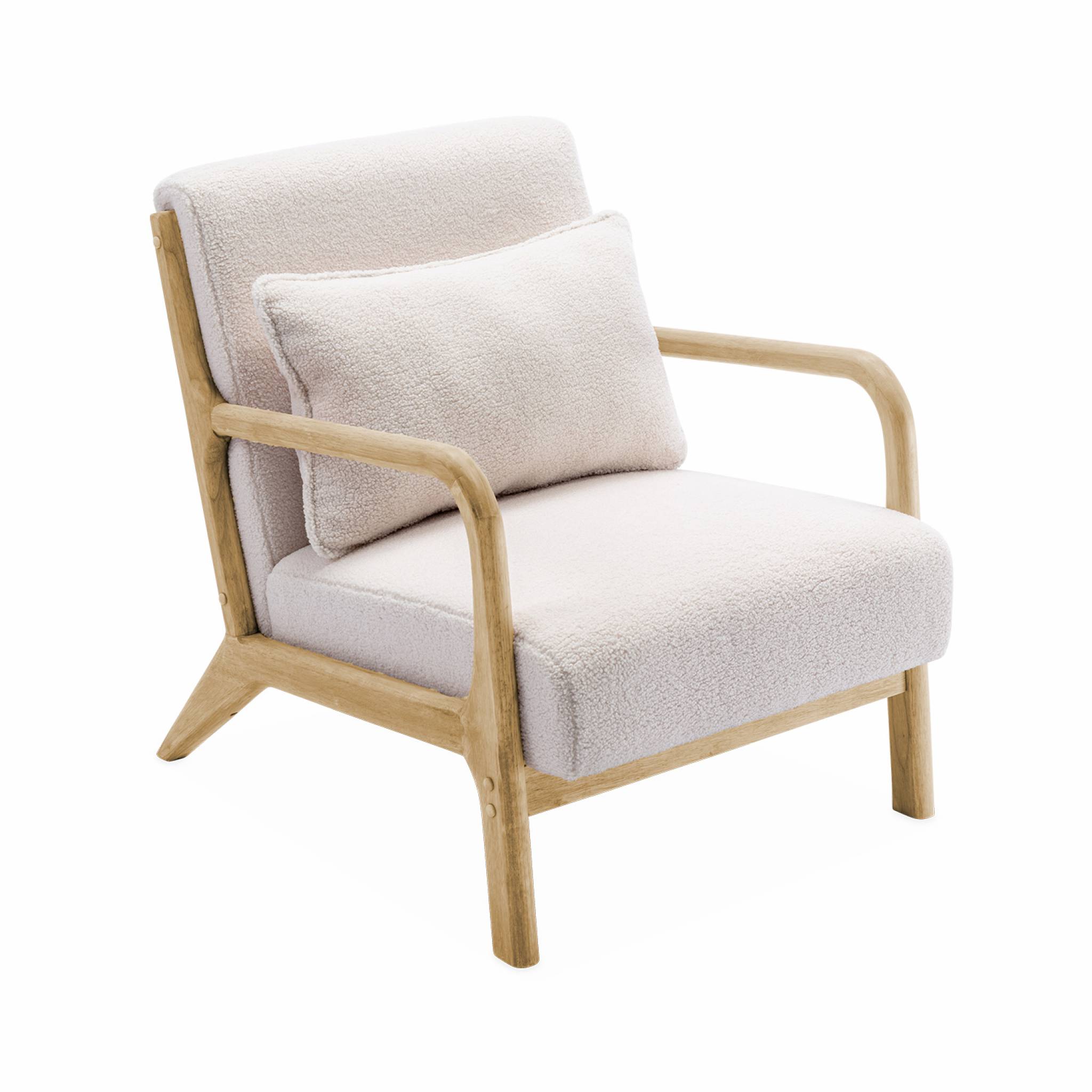 Fauteuil scandinave bois d'hévéa et bouclette LORENS, SWEEEK