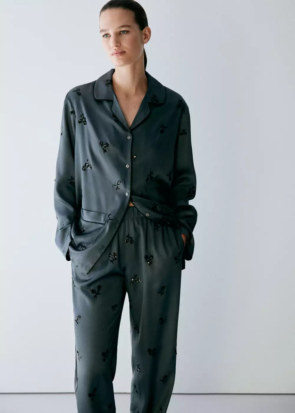 Chemise de pyjama en satin à paillettes, MANGO
