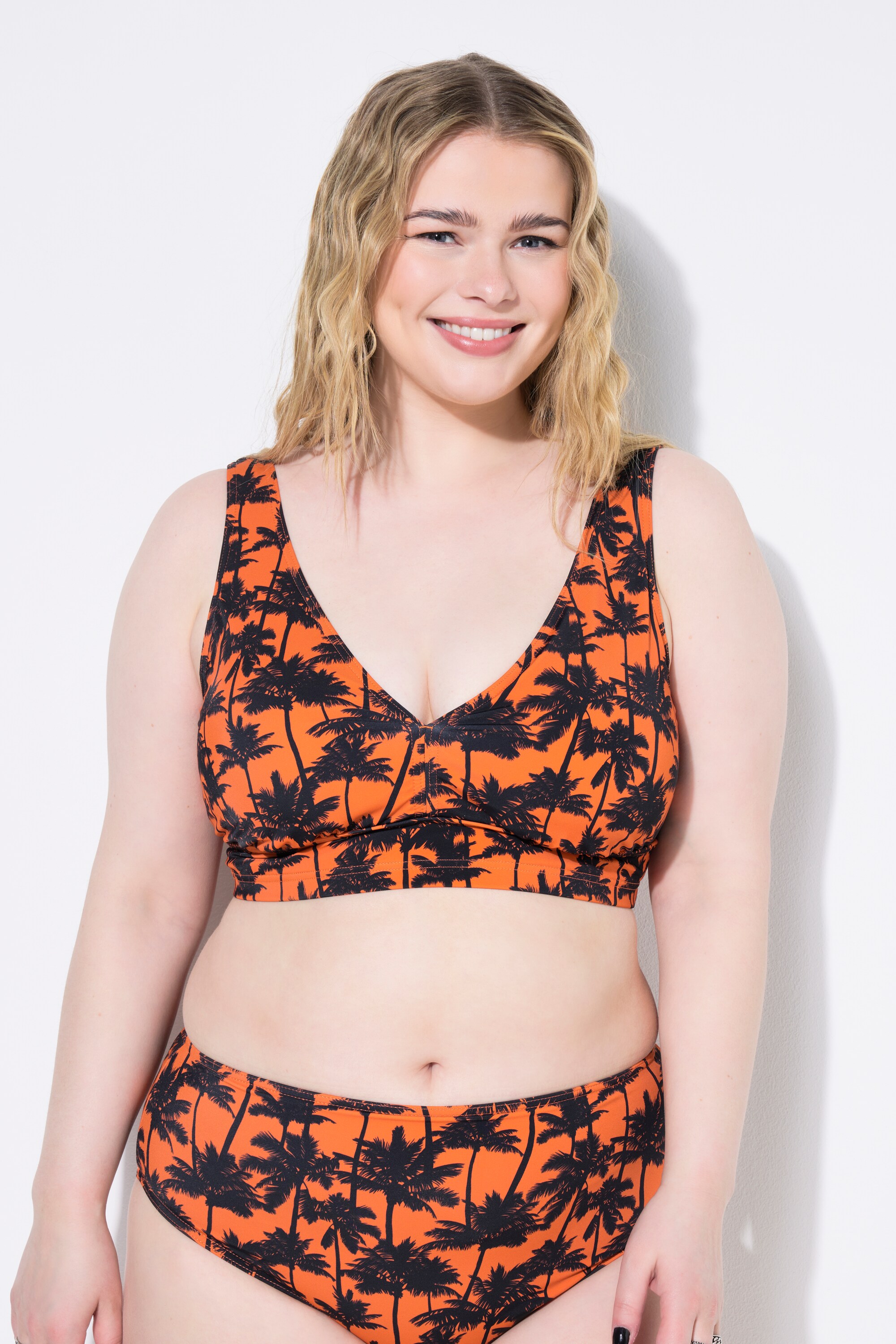 Haut de bikini avec bonnets souples, STUDIO UNTOLD