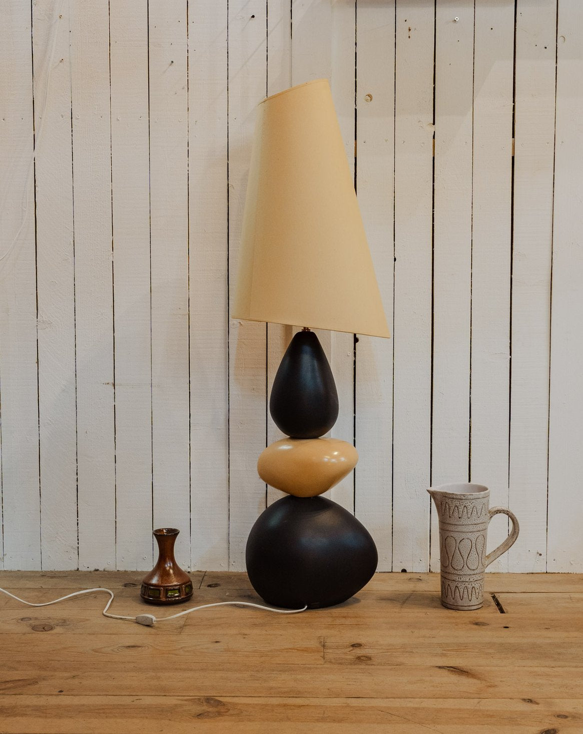 Grande lampe à poser noir et beige Julia N°1132 - Bon état, DEBONGOUT