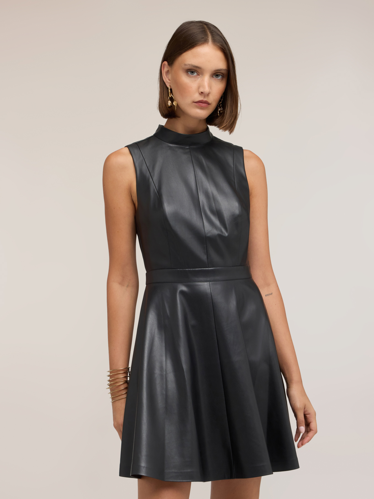Robe courte évasée à col montant, MOTIVI
