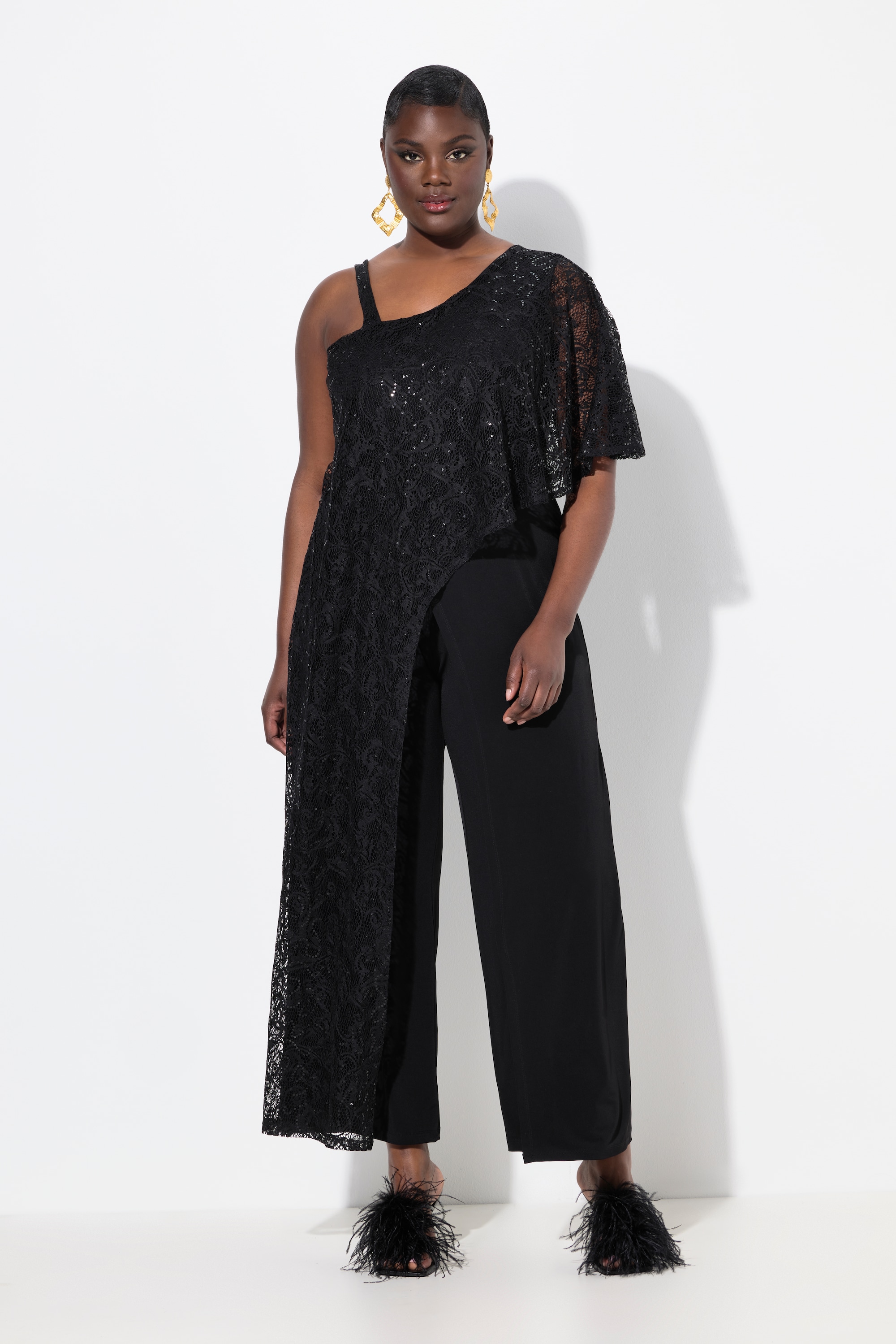 Combinaison avec voile en dentelle, ULLA POPKEN