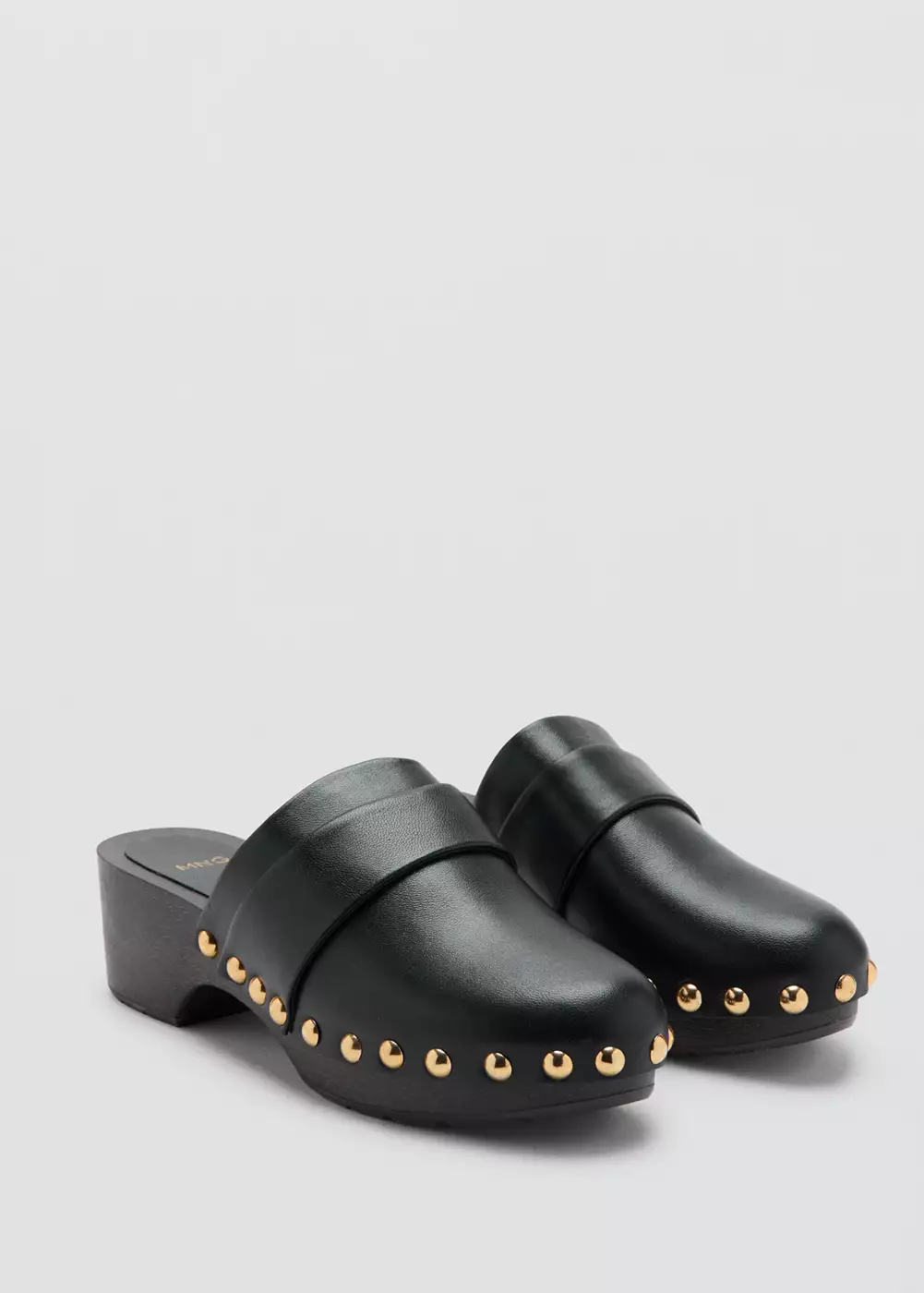 Sabots cloutés cuir, MANGO