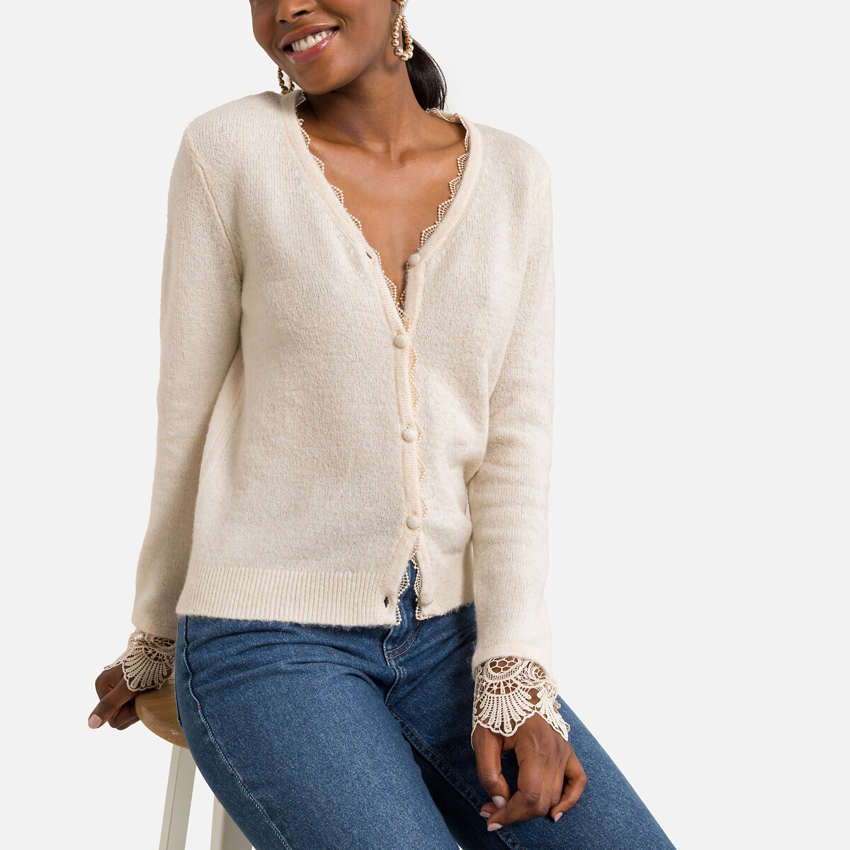 V-neck cardigan with lace trim ecru 
