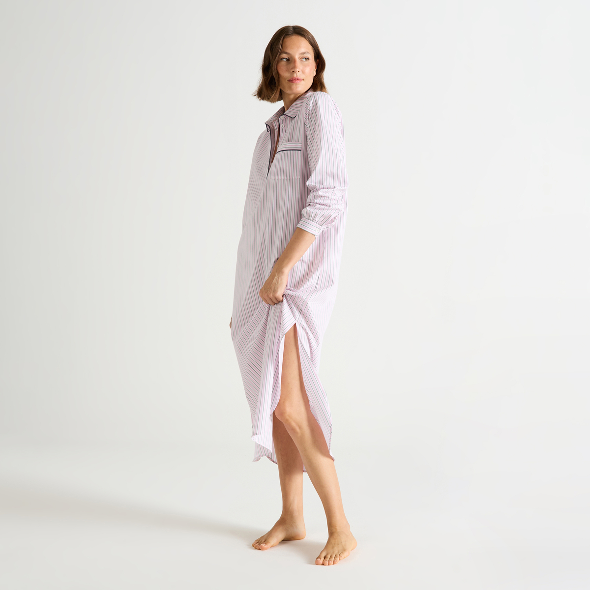 Chemise de nuit longue col classique en popeline de coton ESSENTIEL RAYÉ, LAURENCE TAVERNIER