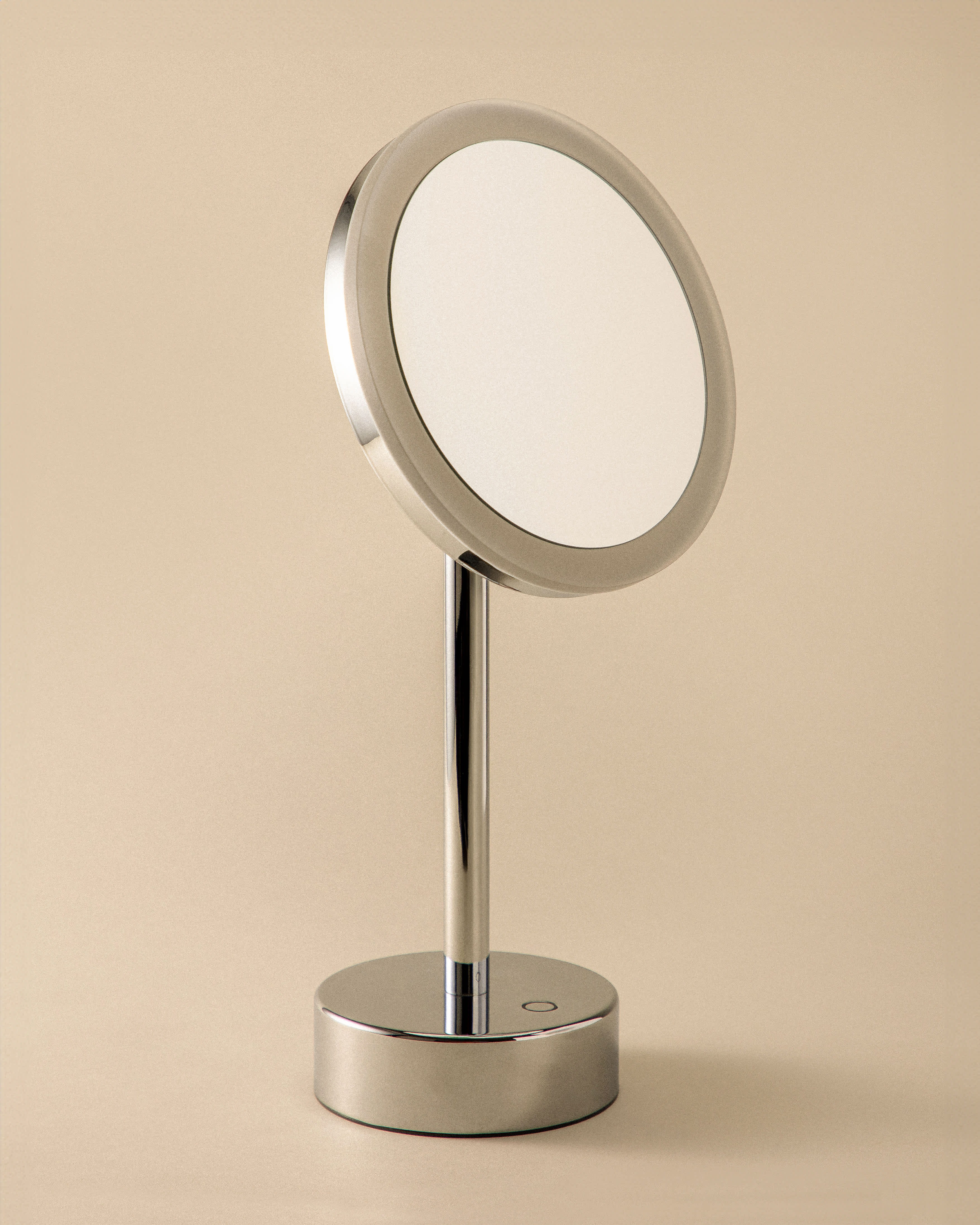 Miroir Grossissant À Poser Basculant Avec Éclairage Led Réglable (x5) x5 ESSENTIALS, COSMIC