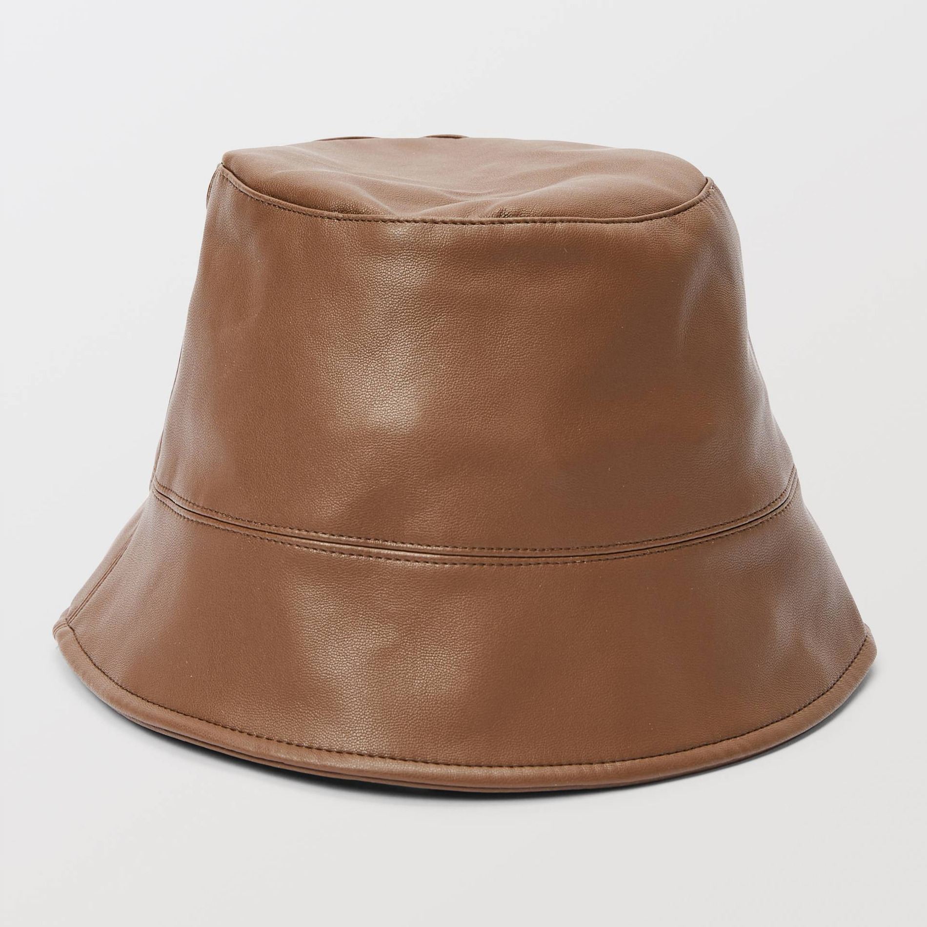Bob uni, MONOPRIX