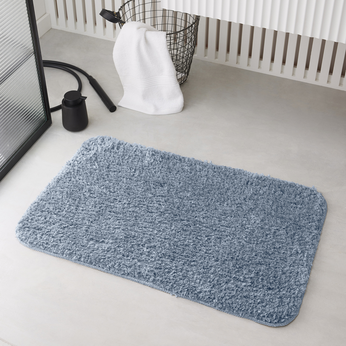 Tapis de bain tufté uni ESSENTIAL, TODAY