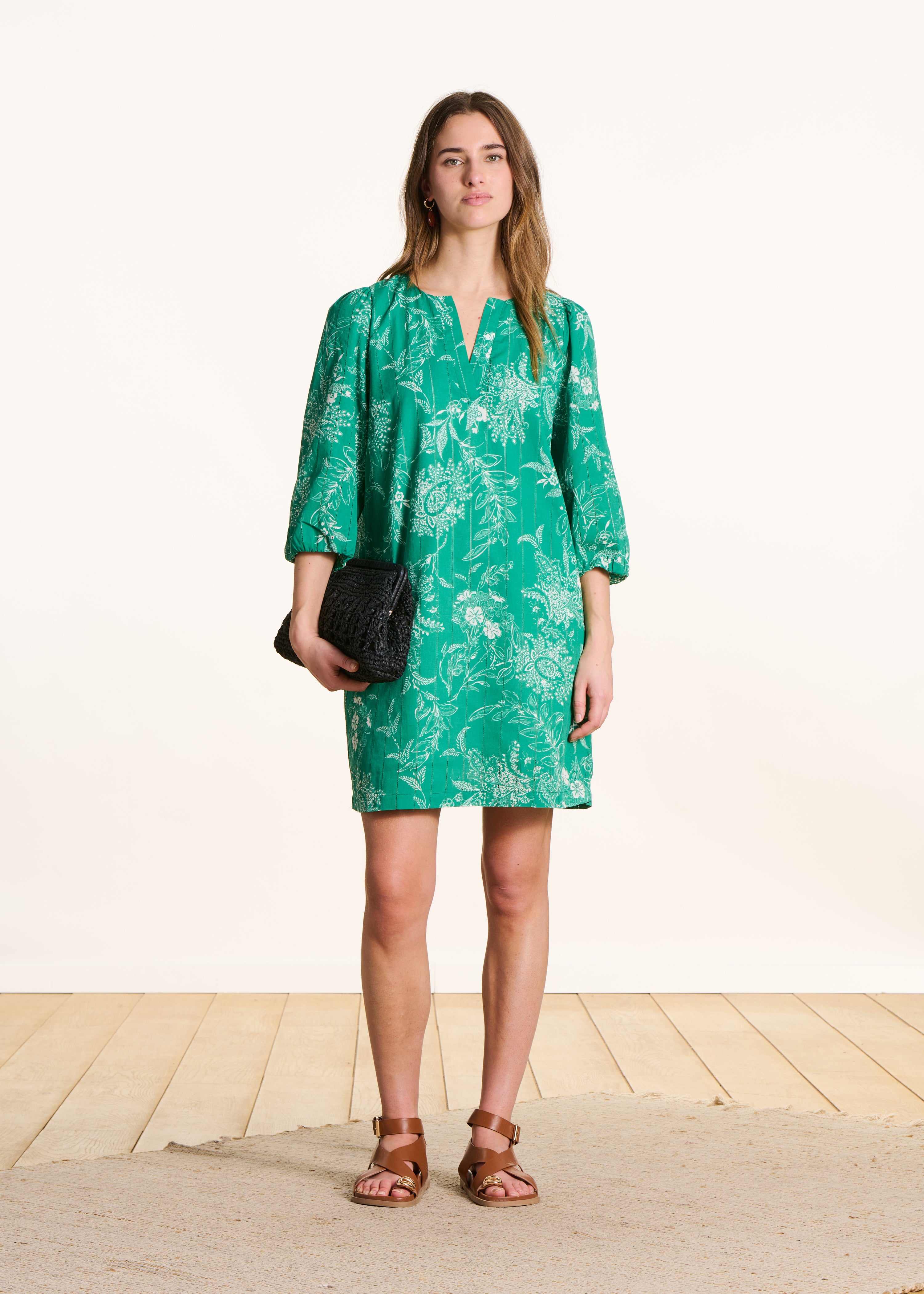 Robe courte fleurie en voile de coton biologique, LA FEE MARABOUTEE