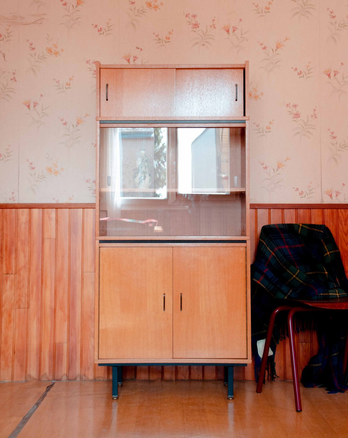 Bibliothèque vitrée contemporaine  Madeleine N°740 - Bon état, DEBONGOUT