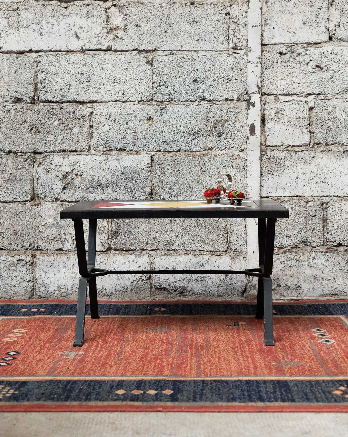 Table basse colorée d'extérieur Donna N°1047 - Bon état, DEBONGOUT