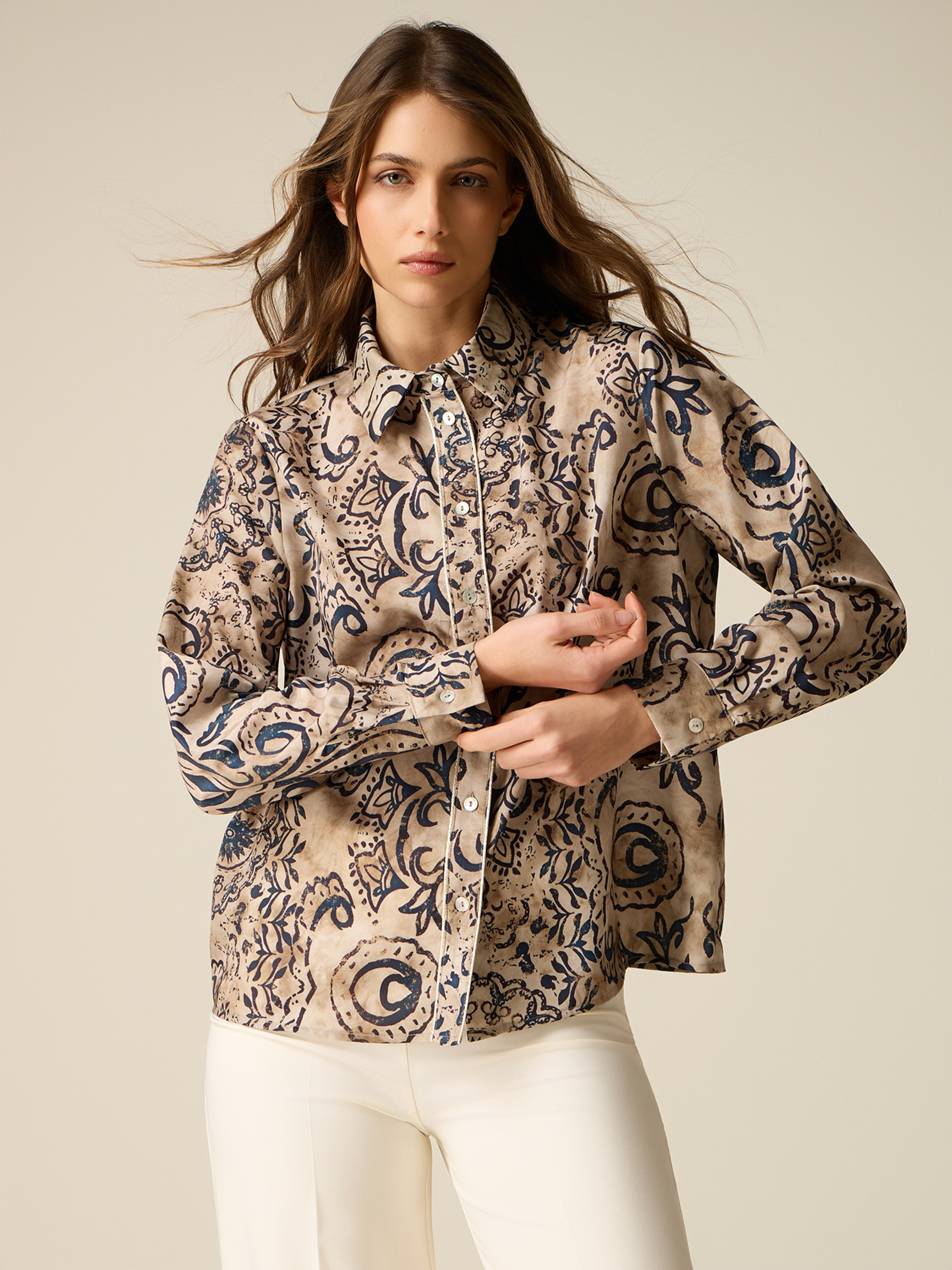 Chemise fantaisie, OLTRE