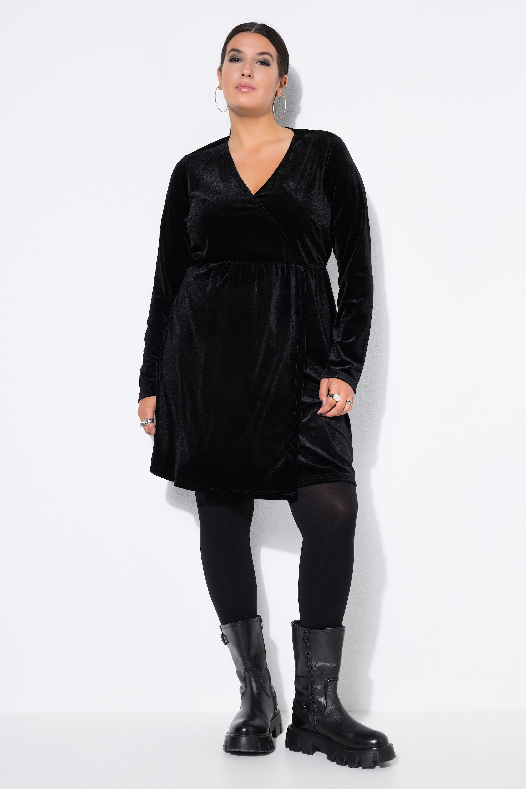 Robe mini, ligne en A, velours, cache-cœur, STUDIO UNTOLD