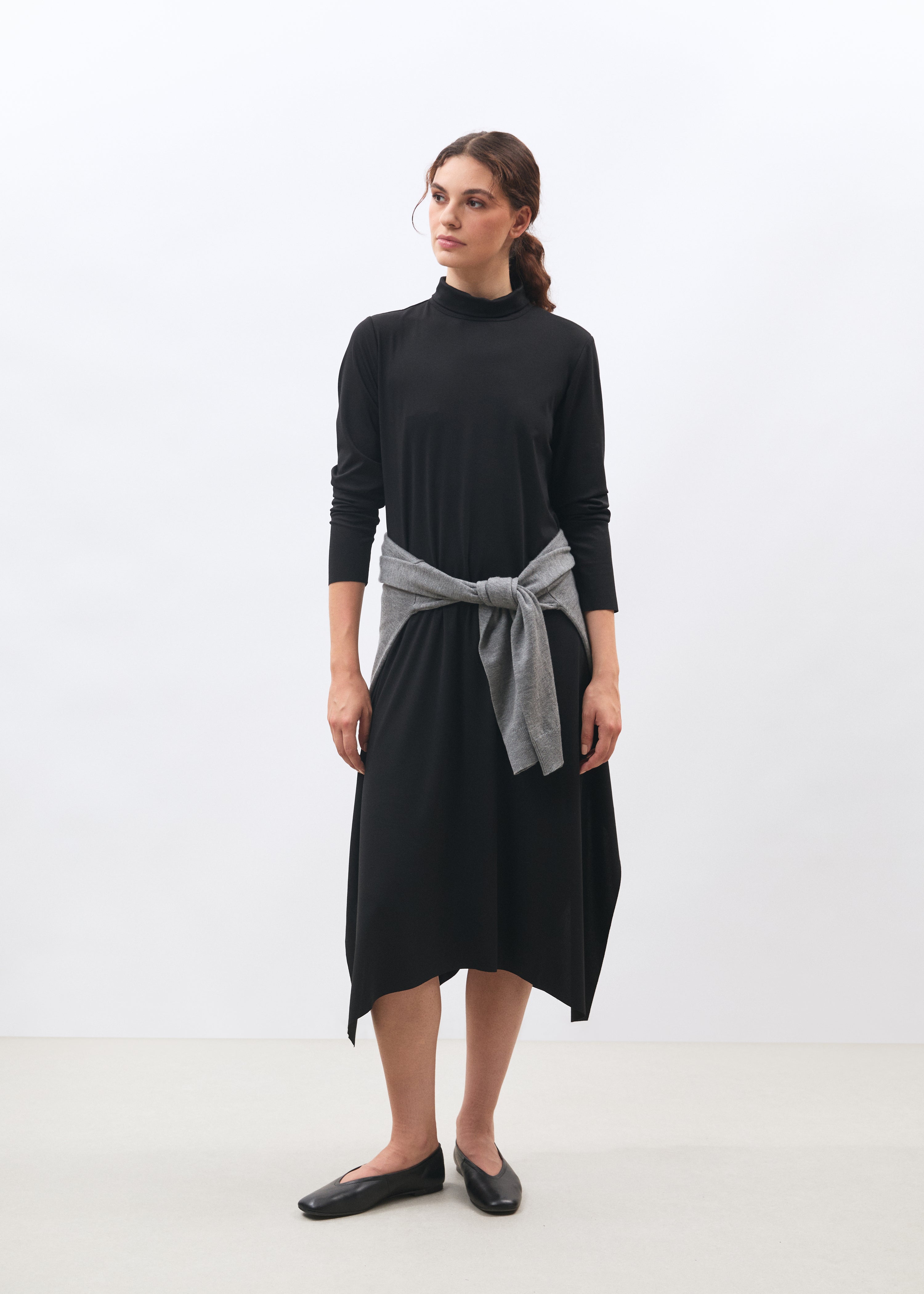 Robe longue asymétrique en jersey, HUMILITY