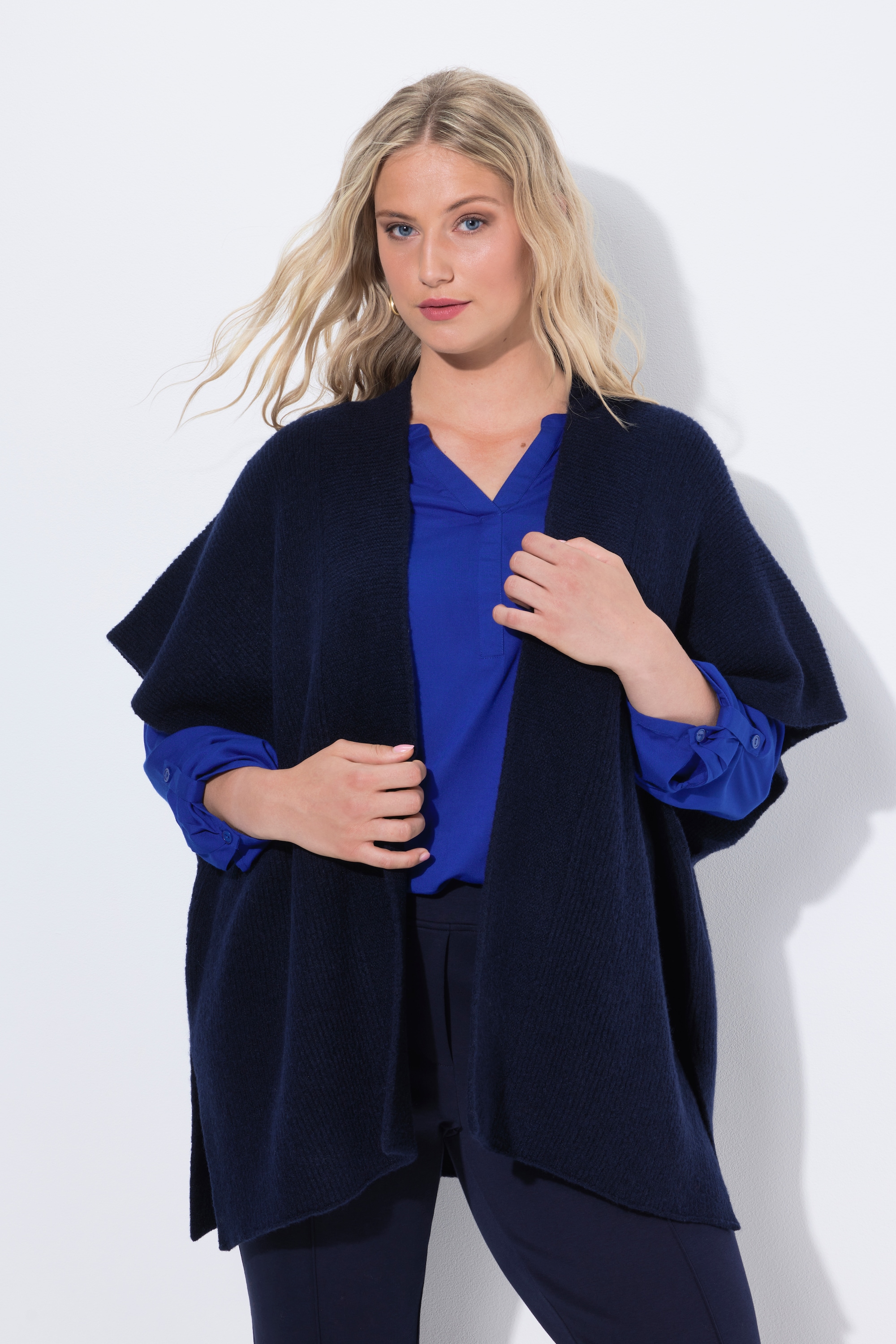 Cardigan oversize. Manches longues et coupe, ULLA POPKEN