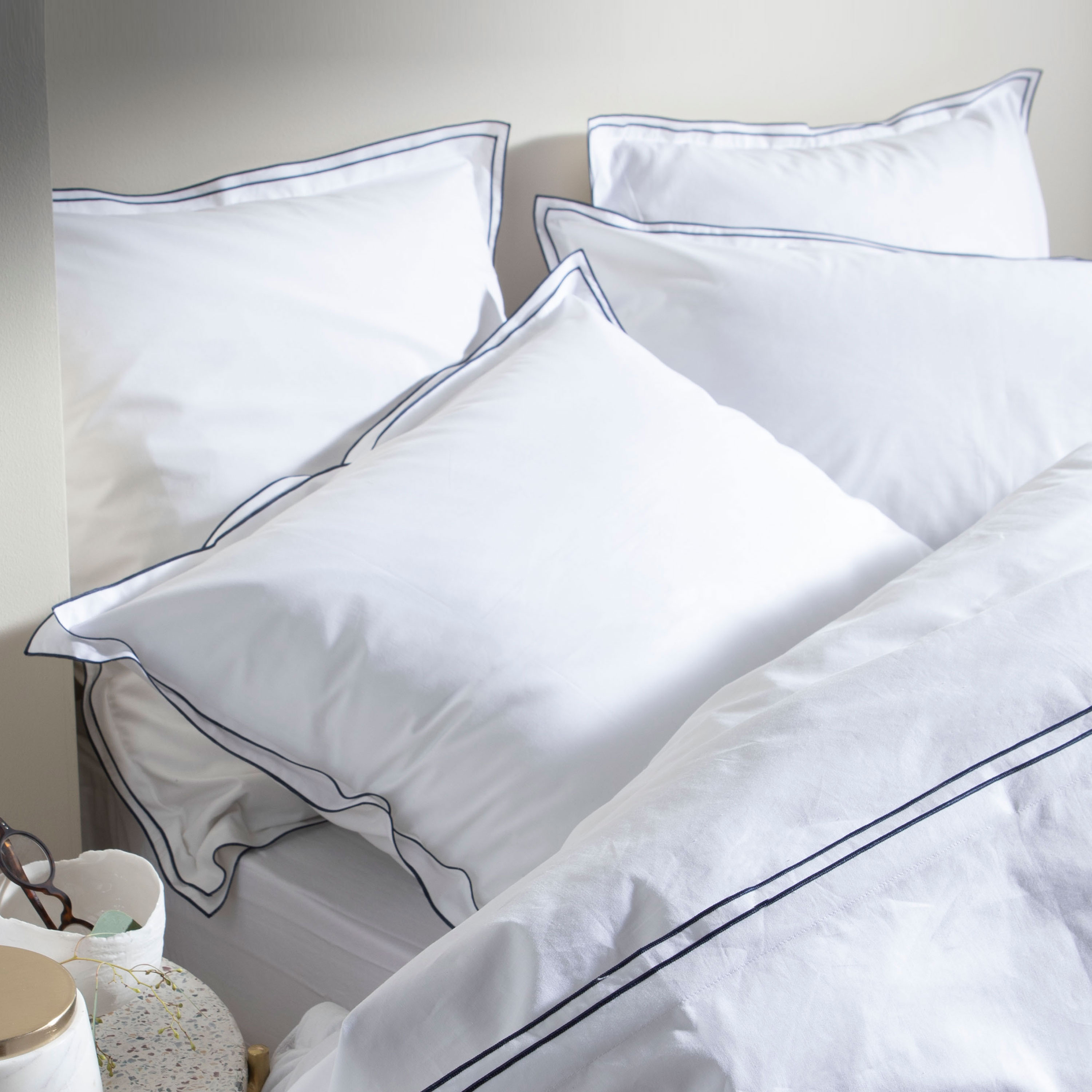 Taie d'oreiller en percale de coton, SIMPLICITÉ CHIC, BLANC CERISE