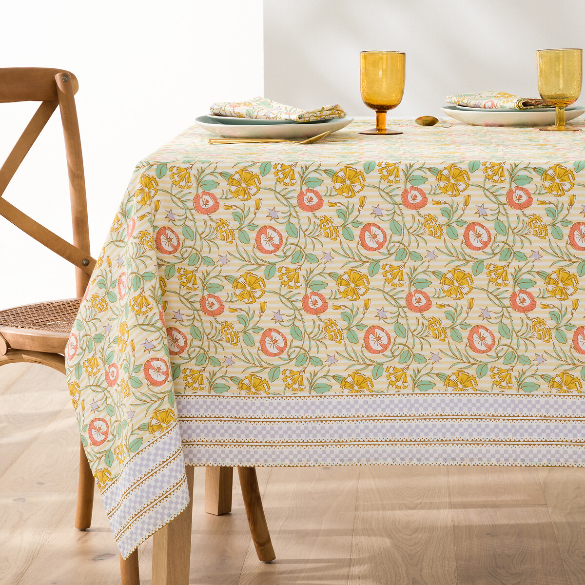 Cyrille Floral 100% Washed Cotton Tablecloth