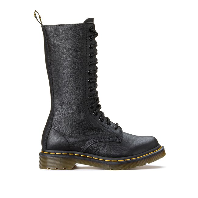 1B99 Virginia Calf Boots in Leather, black, DR. MARTENS
