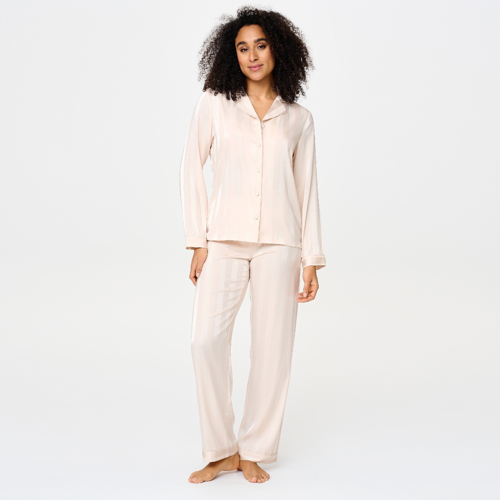 Ensemble de Pyjama, LINGADORE