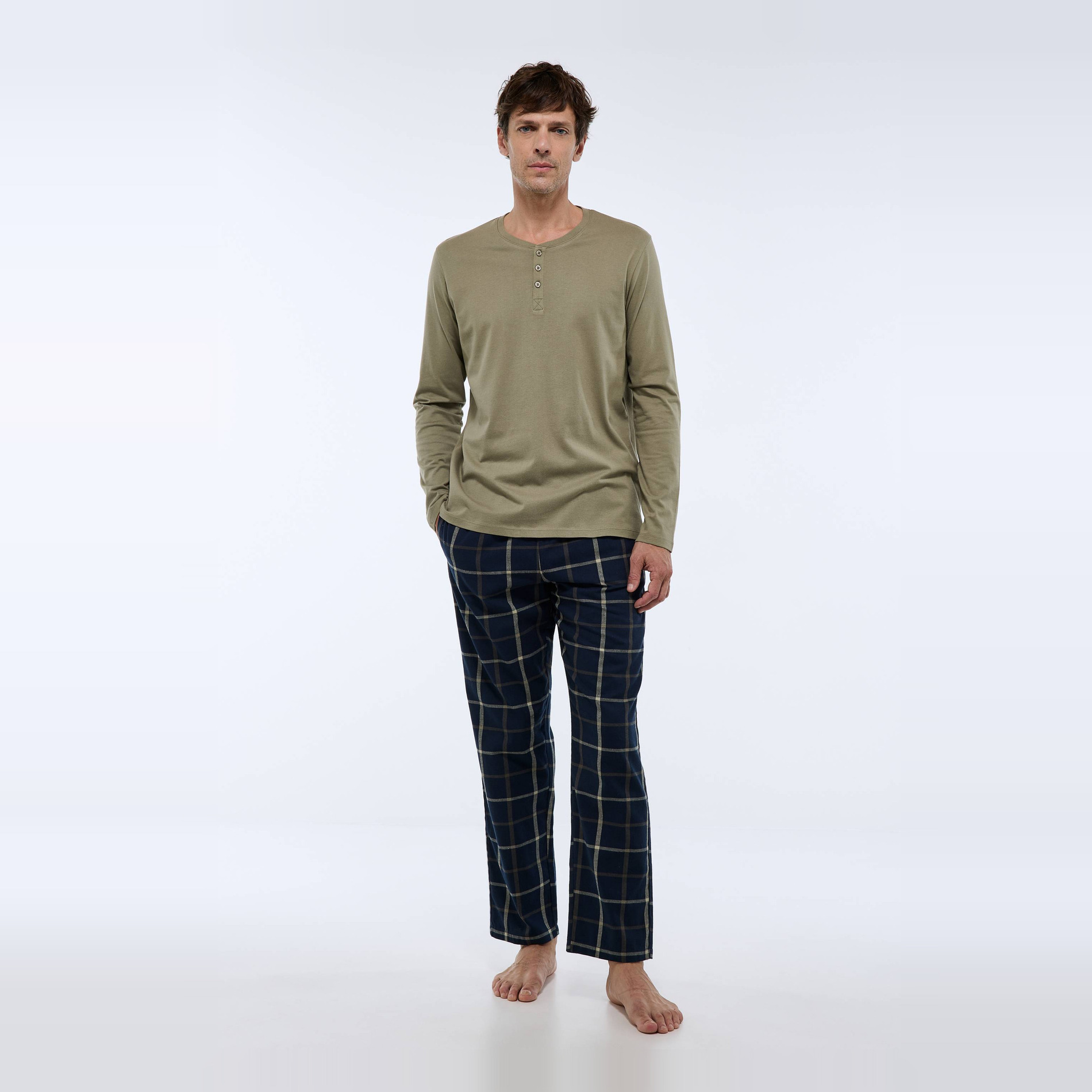 Pyjama manches longues en jersey et pantalon en flanelle en coton BIO GOTS., MONOPRIX