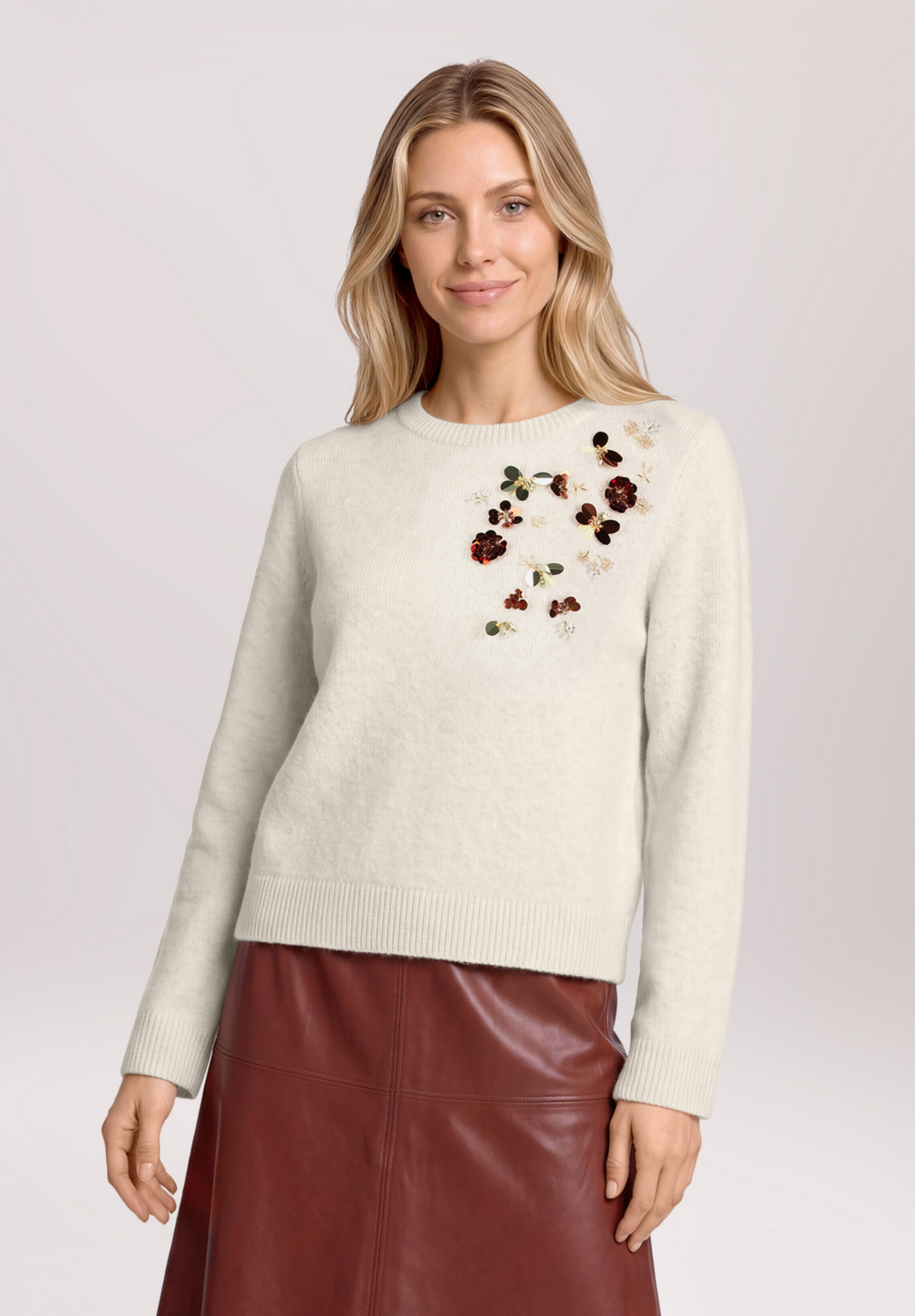 Pull-over en maille à pierres fantaisie, BETTY & CO